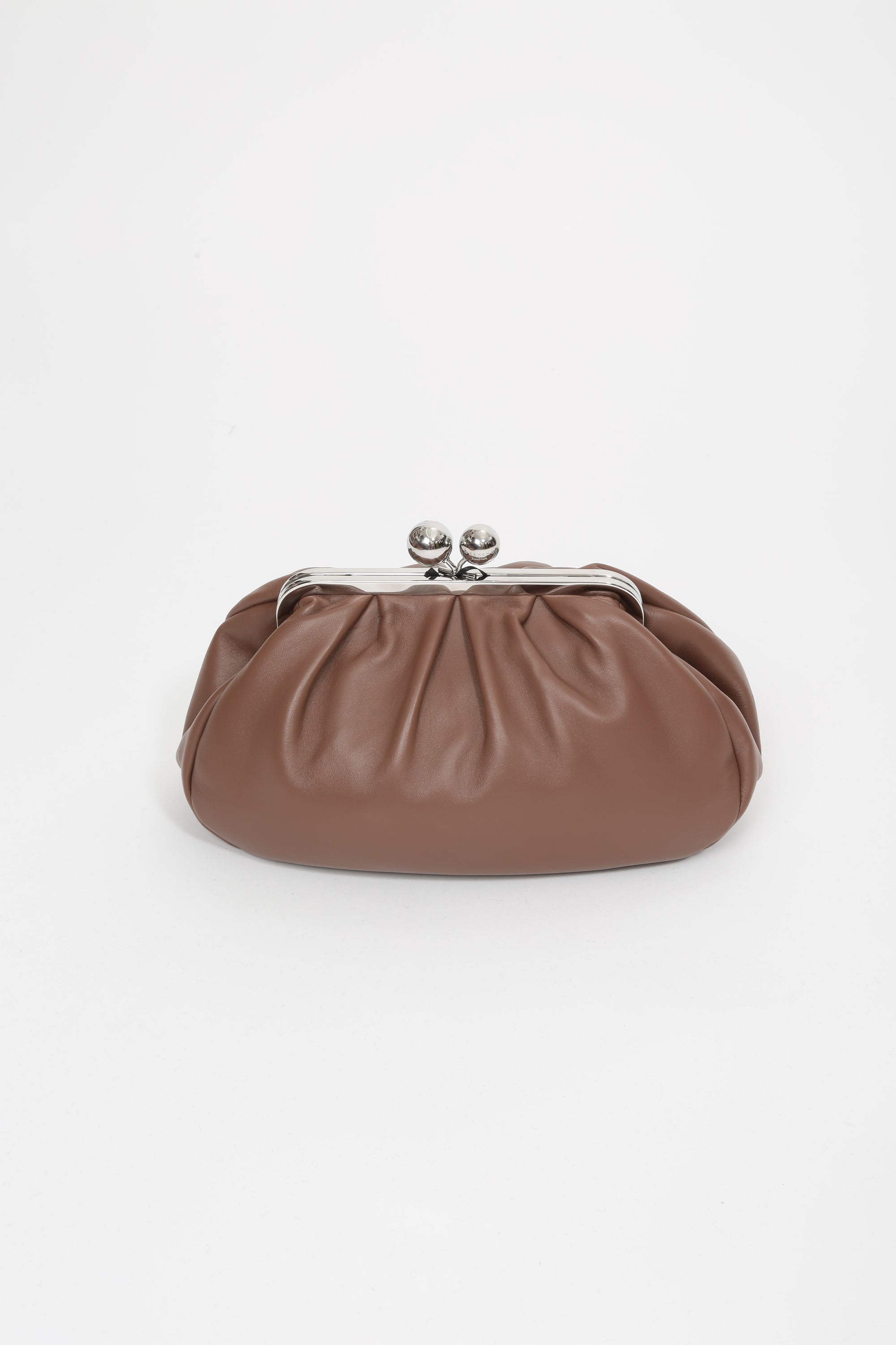 https://admin.shopify.com/store/gulieshop/products/16314031800669#:~:text=https%3A//www.gulieshop.it%20%E2%80%BA%20products%20%E2%80%BA%20maxmara%2Dweekend%2Dpasticcino%2Dbag%2Dcubico