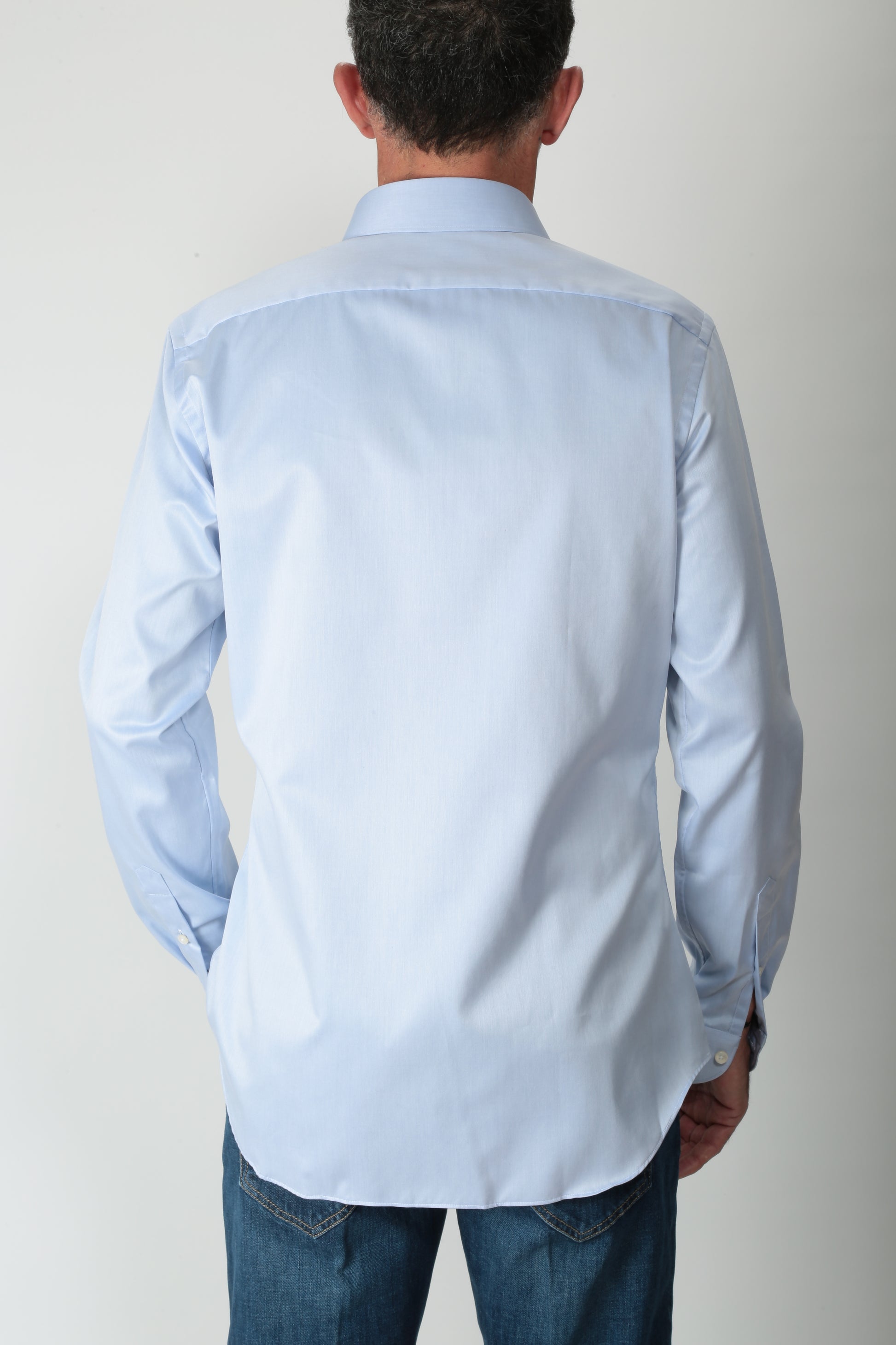 https://admin.shopify.com/store/gulieshop/products/15095558275421#:~:text=https%3A//www.gulieshop.it%20%E2%80%BA%20products%20%E2%80%BA%20xacus%2Dcamicia%2Dtailor%2Dfit%2Dwf558ml%2Di%2D11805