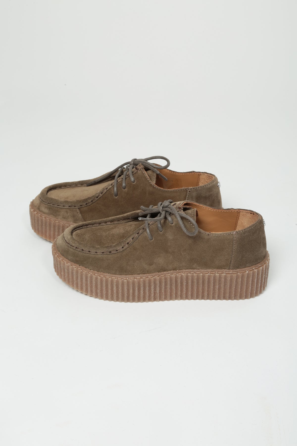https://admin.shopify.com/store/gulieshop/products/16478647746909#:~:text=https%3A//www.gulieshop.it%20%E2%80%BA%20products%20%E2%80%BA%20maxmara%2Dweekend%2Dscarpa%2Dpolacchino%2Dkapok