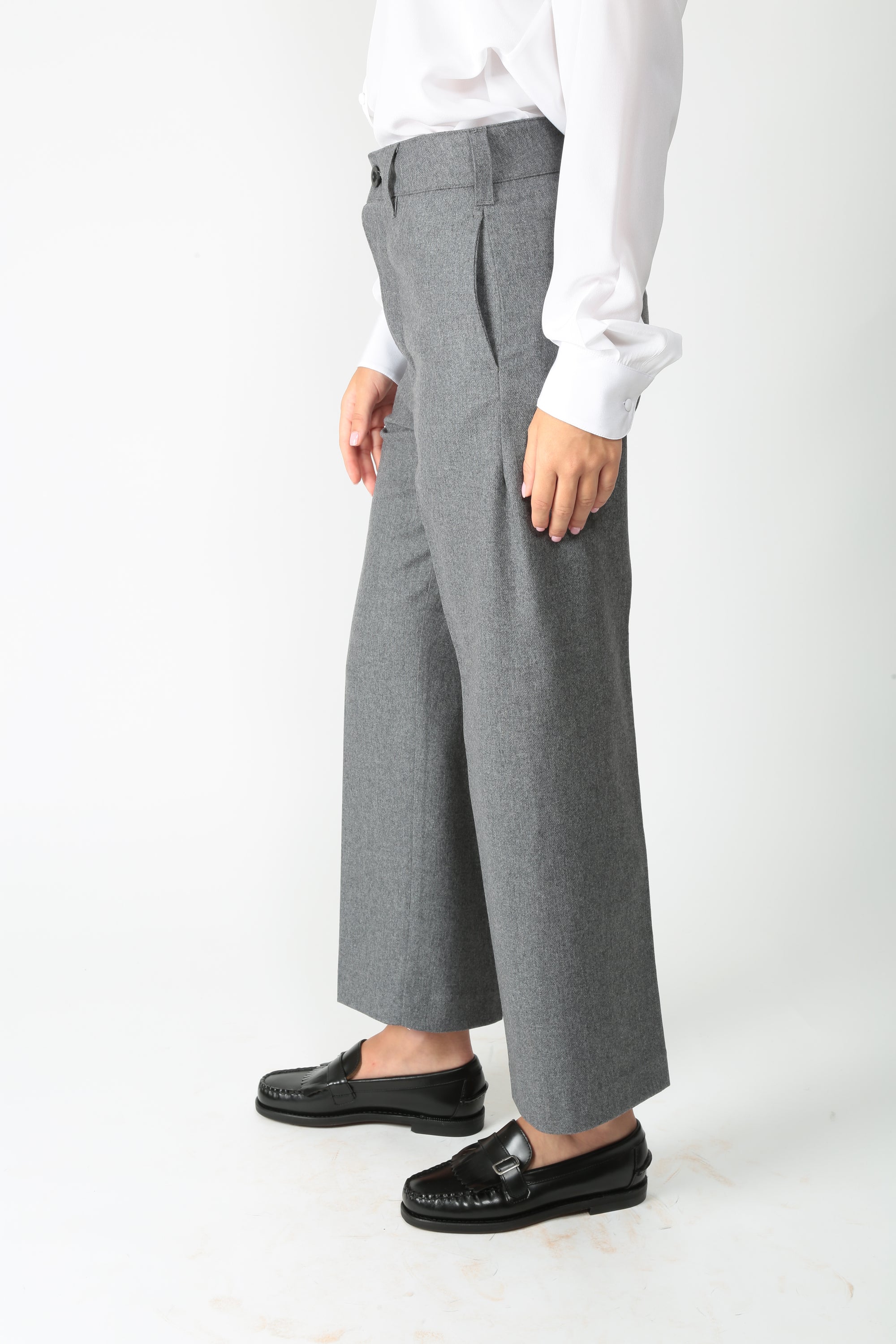 https://admin.shopify.com/store/gulieshop/products/16478638375261