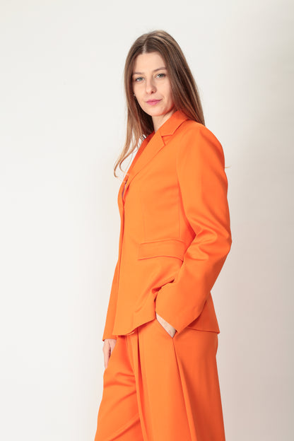 https://admin.shopify.com/store/gulieshop/products/15154416189789#:~:text=https%3A//www.gulieshop.it%20%E2%80%BA%20products%20%E2%80%BA%20l%2Dconti%2Dgiacca%2Dmonopetto%2Df4sm35