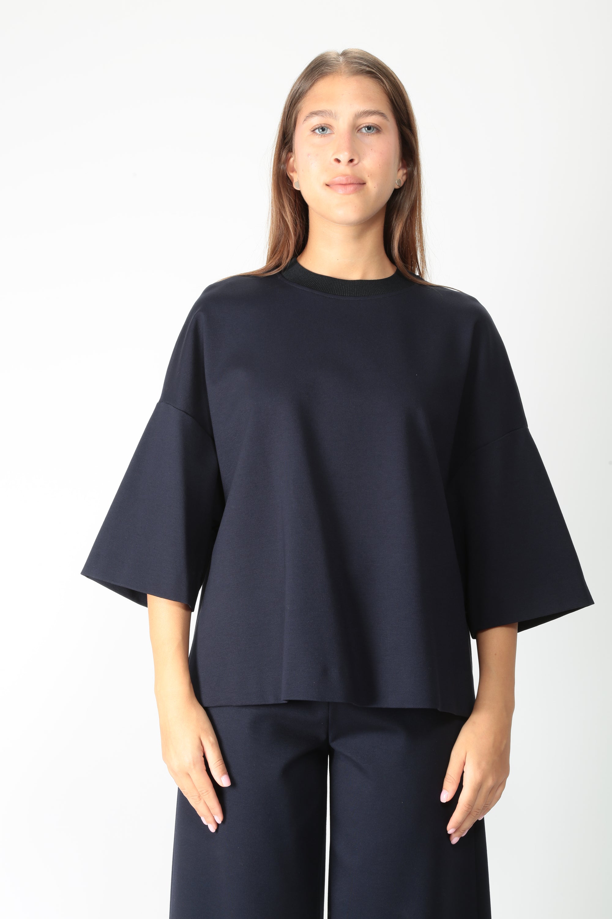 https://admin.shopify.com/store/gulieshop/products/16436775223645