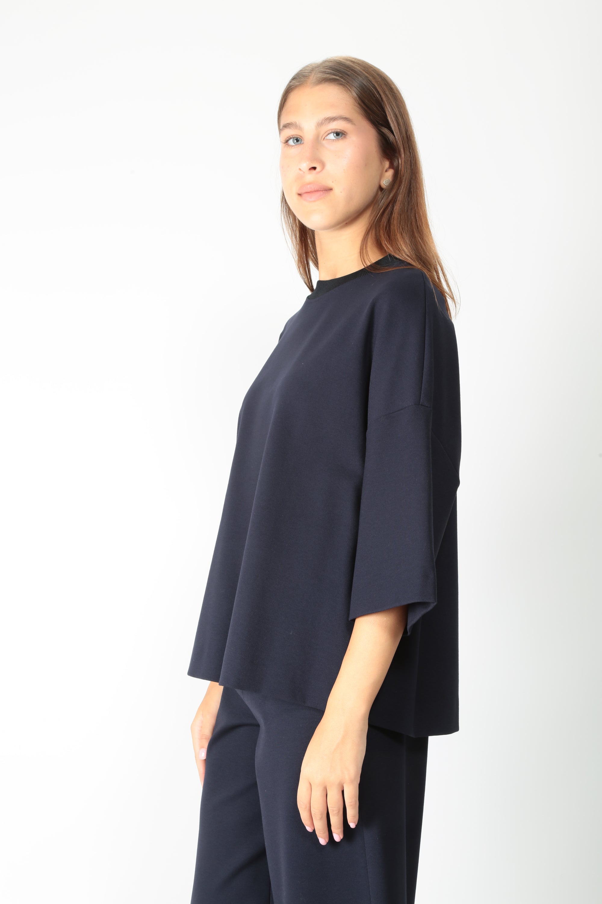 https://admin.shopify.com/store/gulieshop/products/16436775223645