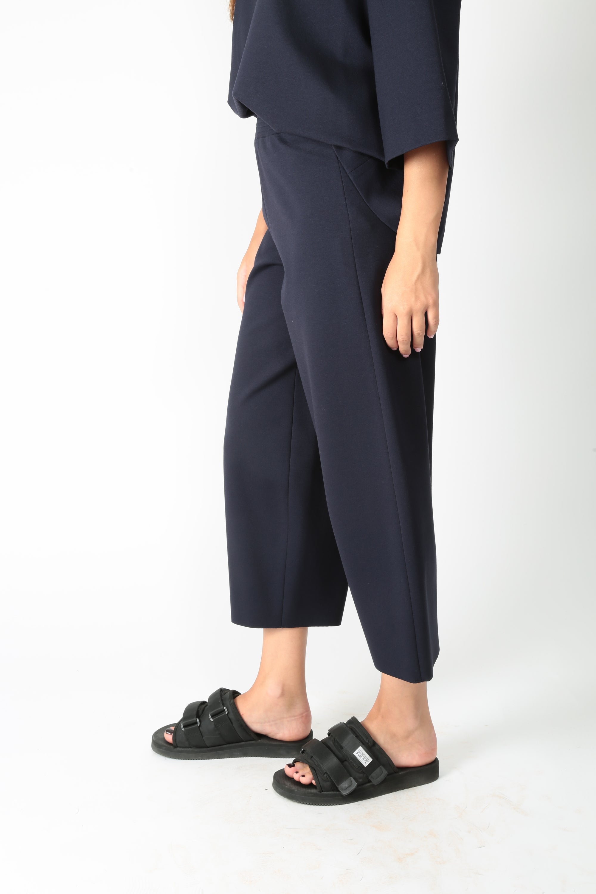 https://admin.shopify.com/store/gulieshop/products/16436775420253