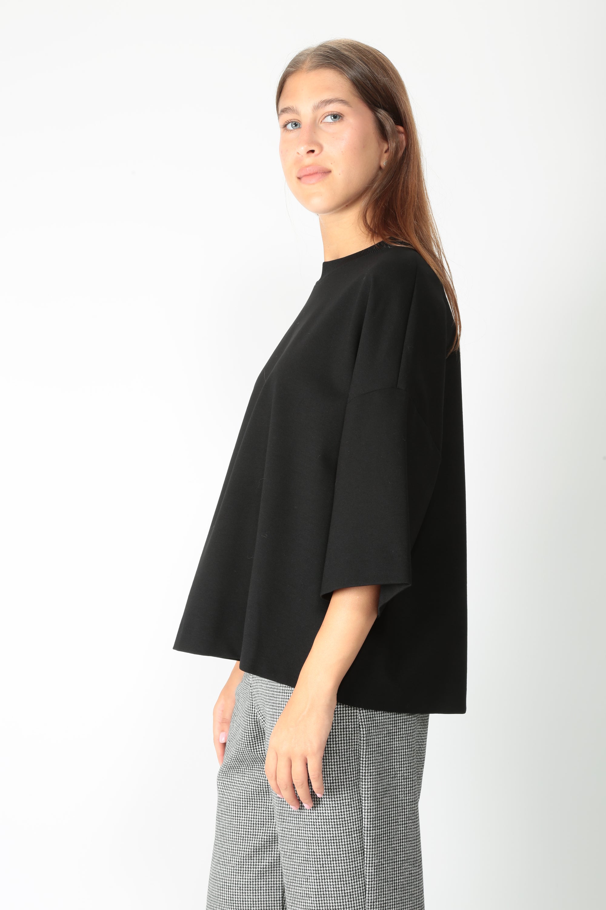 https://admin.shopify.com/store/gulieshop/products/16436775321949