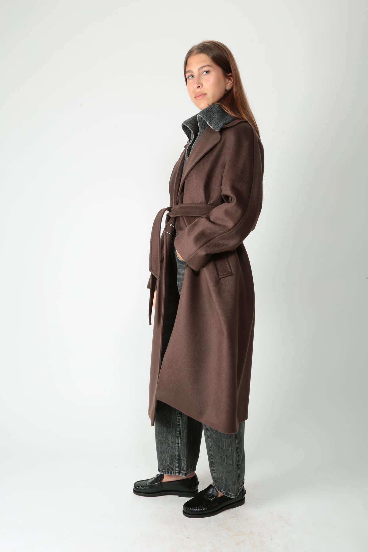 https://admin.shopify.com/store/gulieshop/products/16478647517533#:~:text=https%3A//www.gulieshop.it%20%E2%80%BA%20products%20%E2%80%BA%20maxmara%2Dweekend%2Dcappotto%2Da%2Dvestaglia%2Dwkdresina