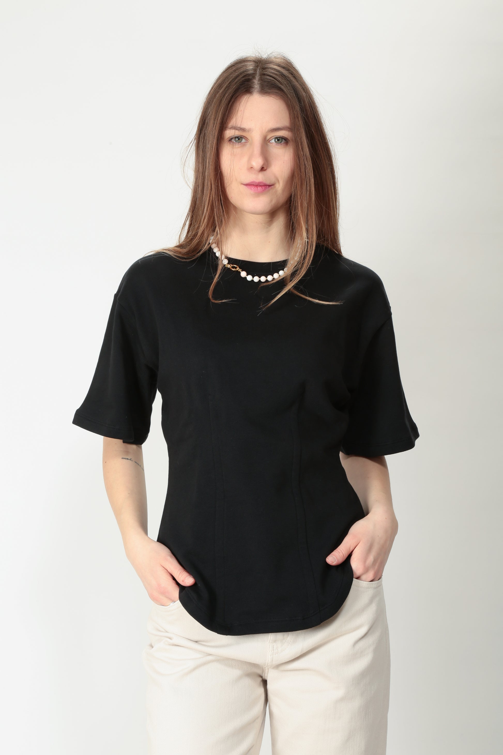 https://admin.shopify.com/store/gulieshop/products/15095554769245#:~:text=https%3A//www.gulieshop.it%20%E2%80%BA%20products%20%E2%80%BA%20department%2D5%2Dfelpa%2Da%2Dmaniche%2Dcorte%2Dpoint%2Ddf02650m2ff0005000p22