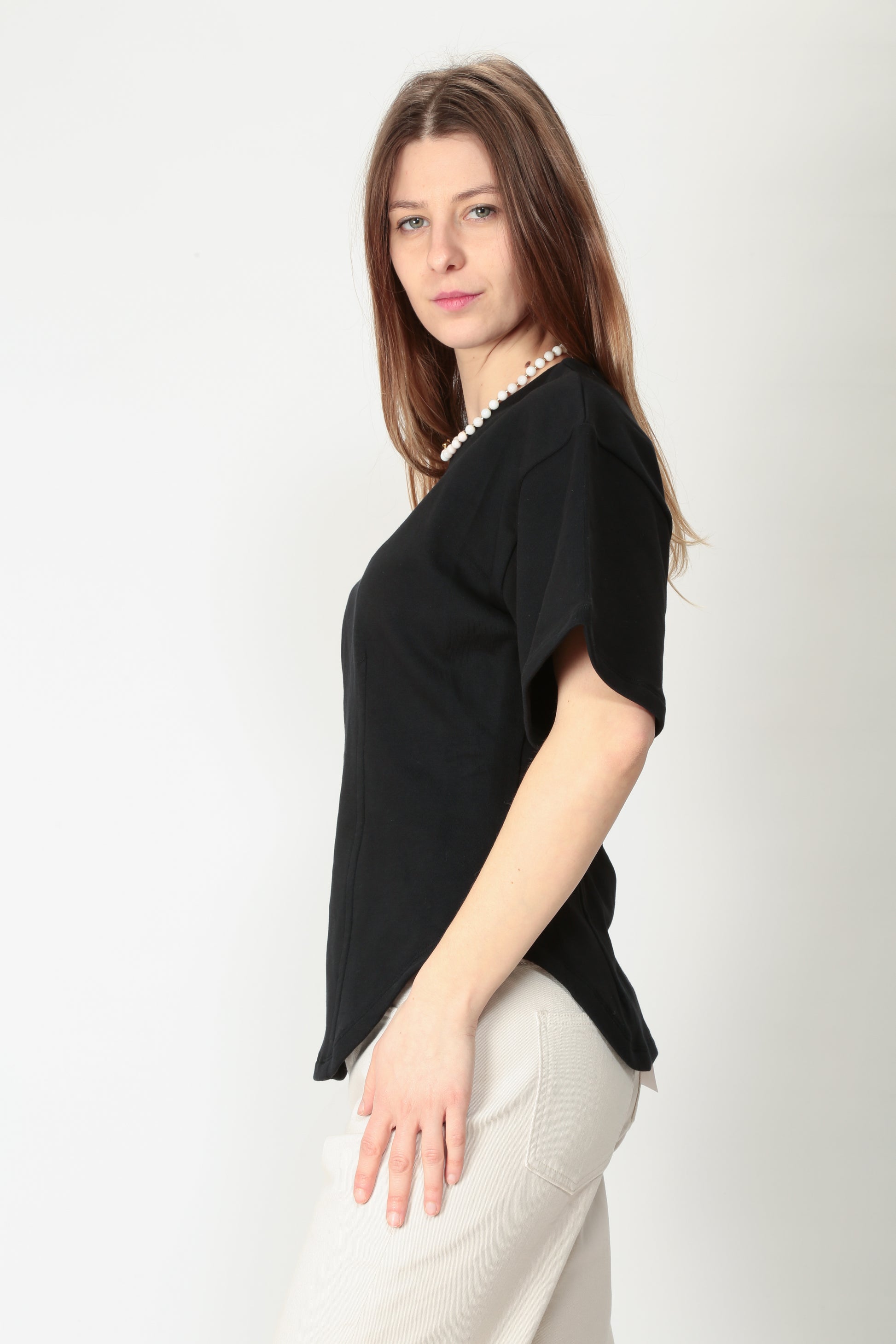 https://admin.shopify.com/store/gulieshop/products/15095554769245#:~:text=https%3A//www.gulieshop.it%20%E2%80%BA%20products%20%E2%80%BA%20department%2D5%2Dfelpa%2Da%2Dmaniche%2Dcorte%2Dpoint%2Ddf02650m2ff0005000p22