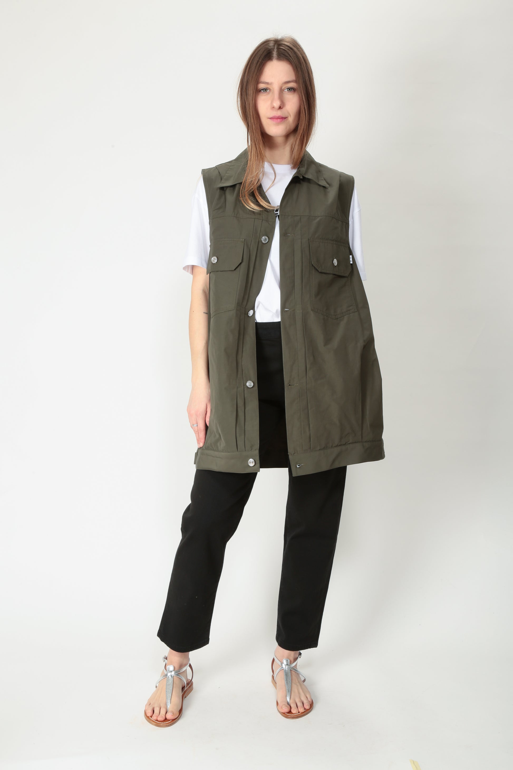 https://admin.shopify.com/store/gulieshop/products/15095552606557#:~:text=https%3A//www.gulieshop.it%20%E2%80%BA%20products%20%E2%80%BA%20department%2D5%2Djeans%2Dregular%2Dadid%2Ddp57450d1ds0004376
