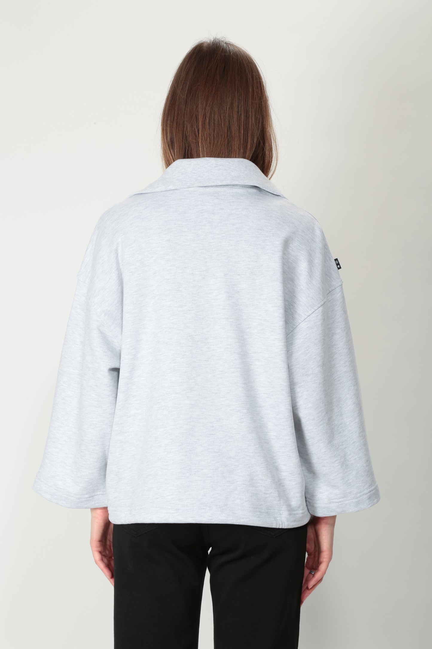 https://admin.shopify.com/store/gulieshop/products/15095552541021#:~:text=https%3A//www.gulieshop.it%20%E2%80%BA%20products%20%E2%80%BA%20department%2D5%2Dfelpa%2Dcropped%2Dloka%2Ddf51450d2ff0026000p70%2D1