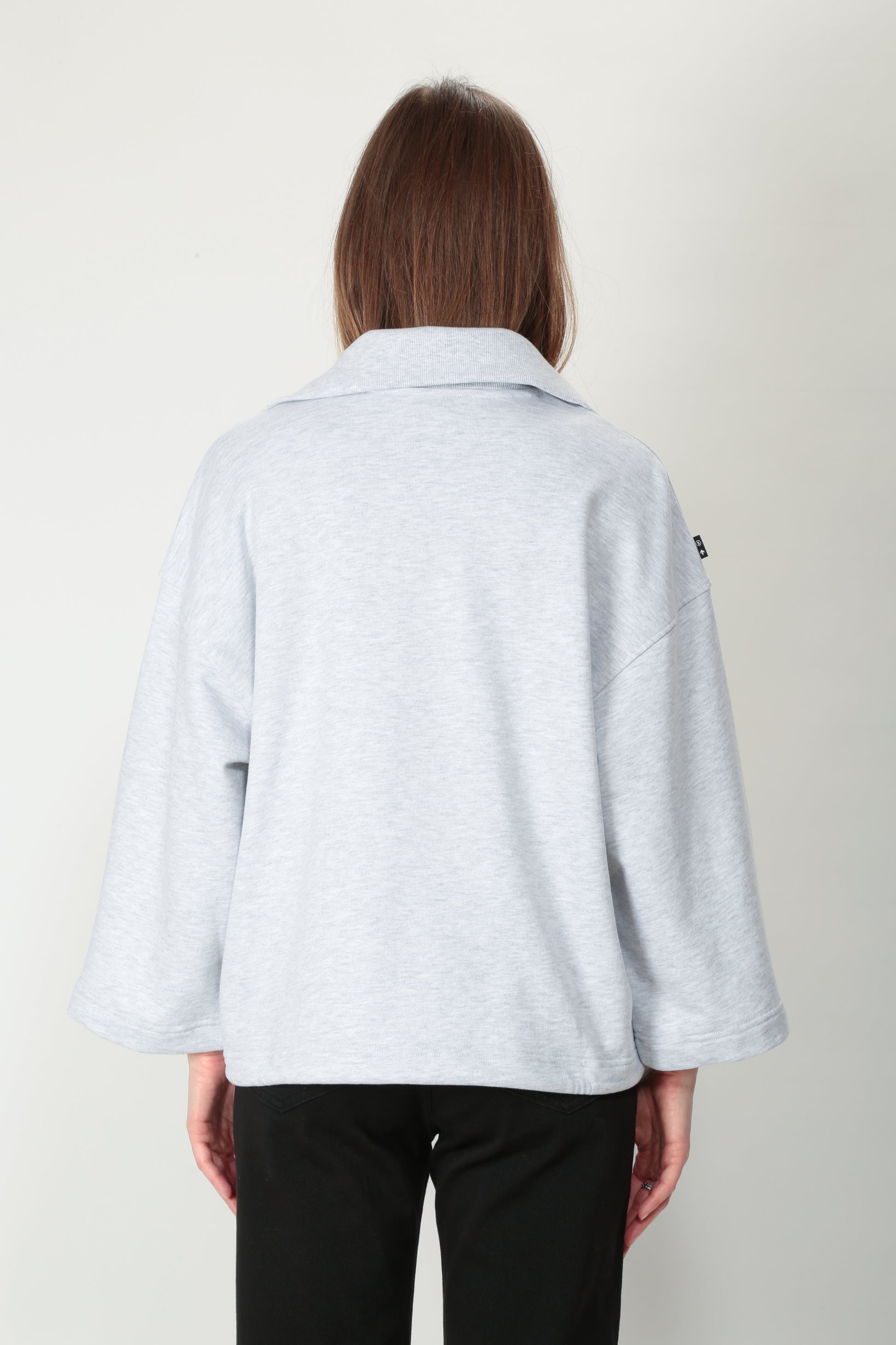 https://admin.shopify.com/store/gulieshop/products/15095552541021#:~:text=https%3A//www.gulieshop.it%20%E2%80%BA%20products%20%E2%80%BA%20department%2D5%2Dfelpa%2Dcropped%2Dloka%2Ddf51450d2ff0026000p70%2D1