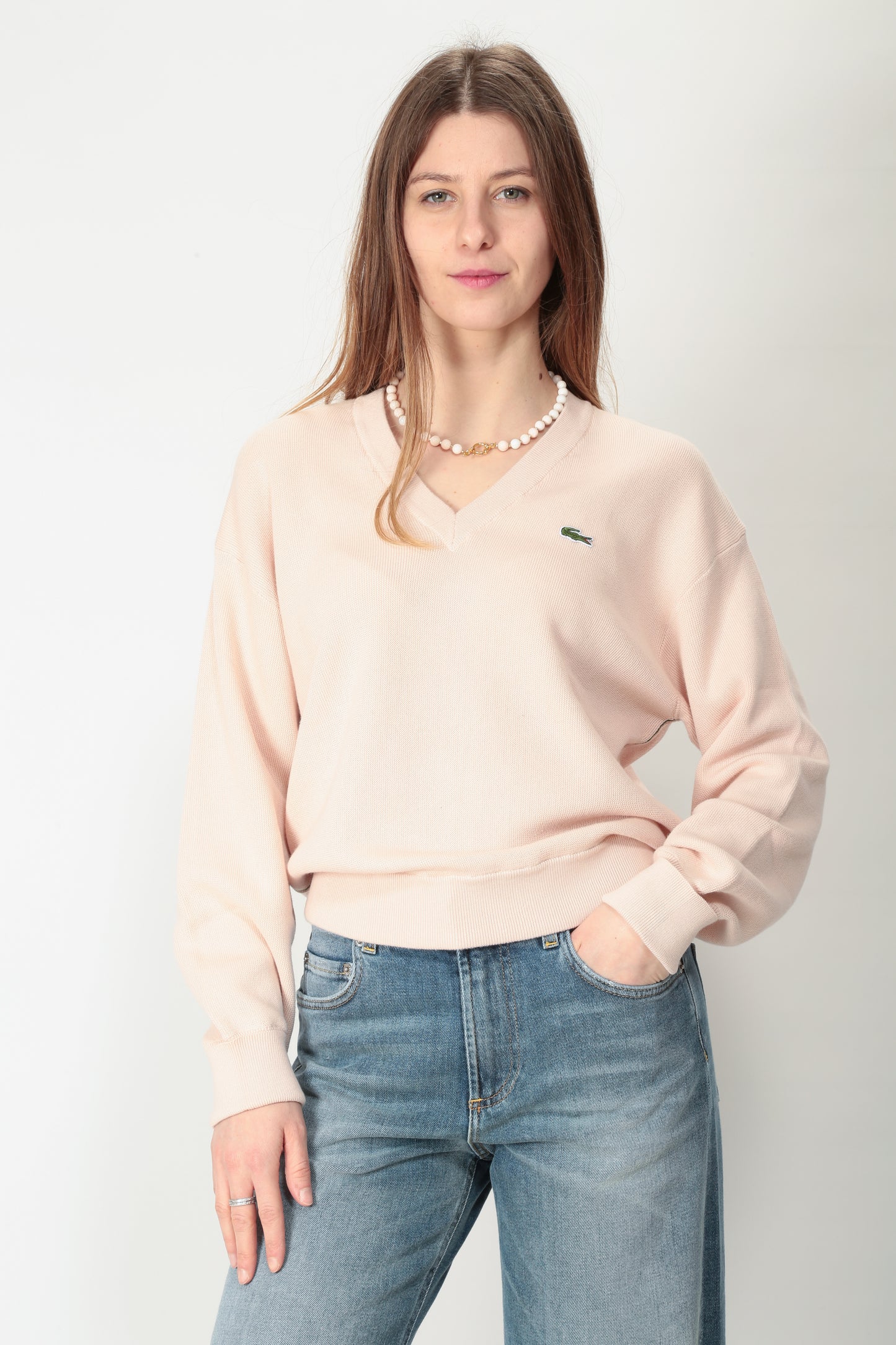 https://admin.shopify.com/store/gulieshop/products/15095558144349#:~:text=https%3A//www.gulieshop.it%20%E2%80%BA%20products%20%E2%80%BA%20lacoste%2Dmaglia%2Dscollo%2Da%2Dv%2Din%2Dcotone%2Daf5622%2D4