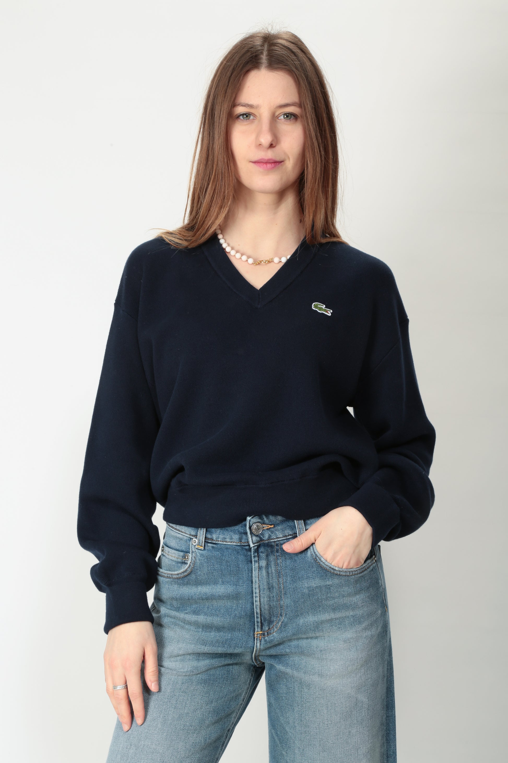 https://admin.shopify.com/store/gulieshop/products/15095558111581#:~:text=https%3A//www.gulieshop.it%20%E2%80%BA%20products%20%E2%80%BA%20lacoste%2Dmaglia%2Dscollo%2Da%2Dv%2Din%2Dcotone%2Daf5622%2D3