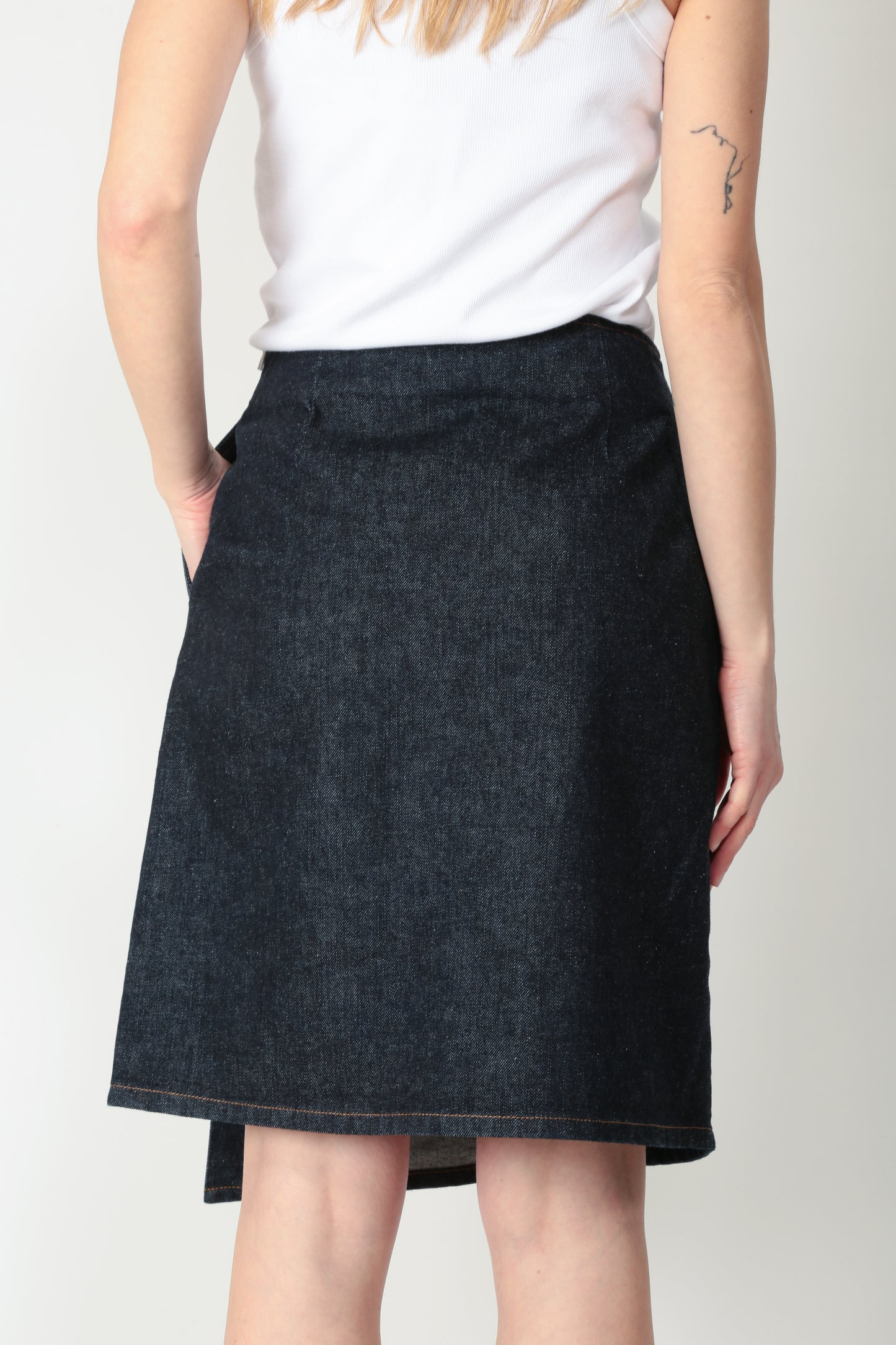 https://admin.shopify.com/store/gulieshop/products/15095552737629#:~:text=https%3A//www.gulieshop.it%20%E2%80%BA%20products%20%E2%80%BA%20department%2D5%2Dgonna%2Da%2Dportafoglio%2Dphila%2Ddg51650d2df0060083