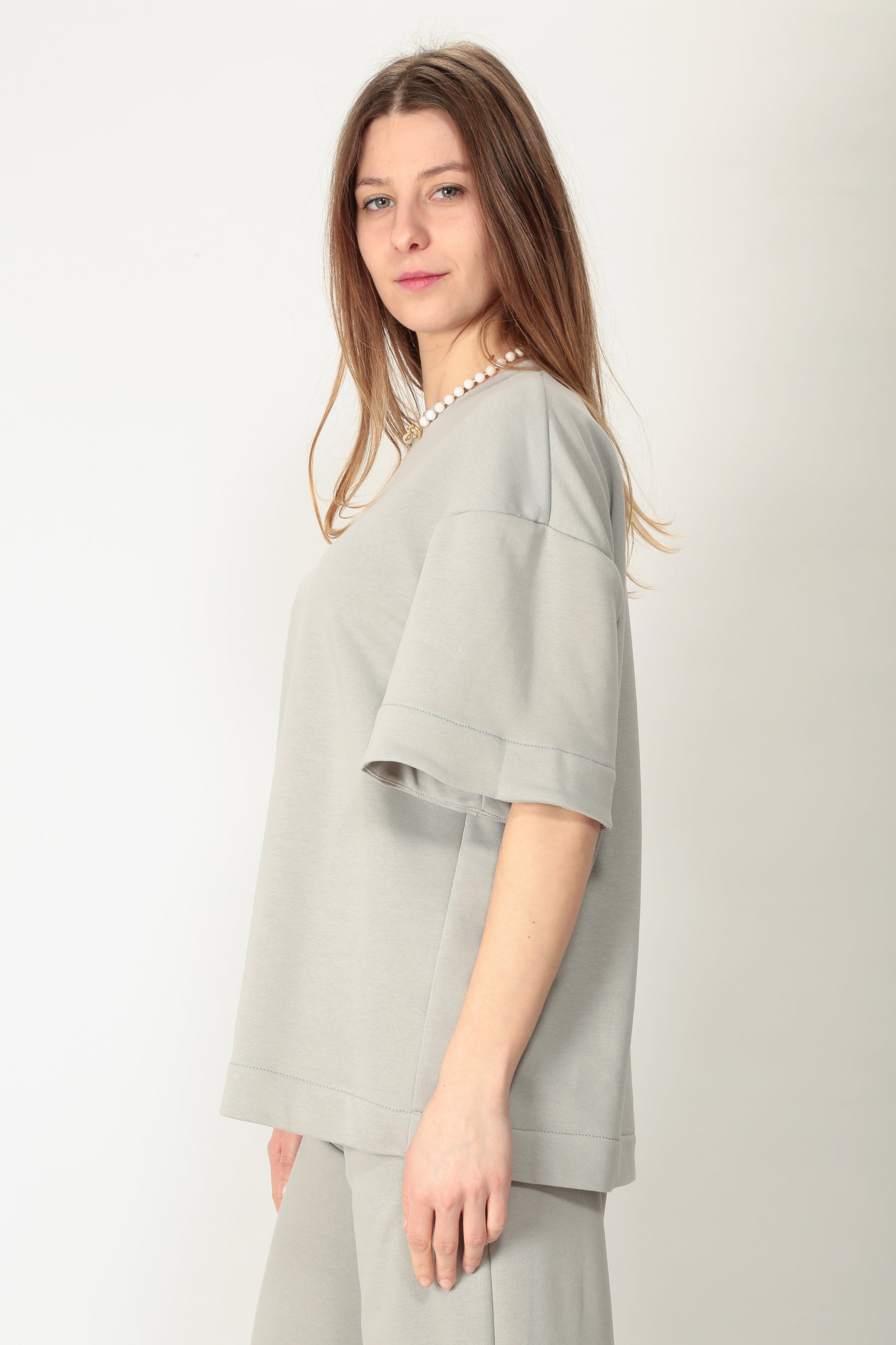 https://admin.shopify.com/store/gulieshop/products/15154426151261#:~:text=https%3A//www.gulieshop.it%20%E2%80%BA%20products%20%E2%80%BA%201978%2Dmaglia%2Din%2Dfelpa%2Dmanica%2Dcorta%2Deleonora%2D1