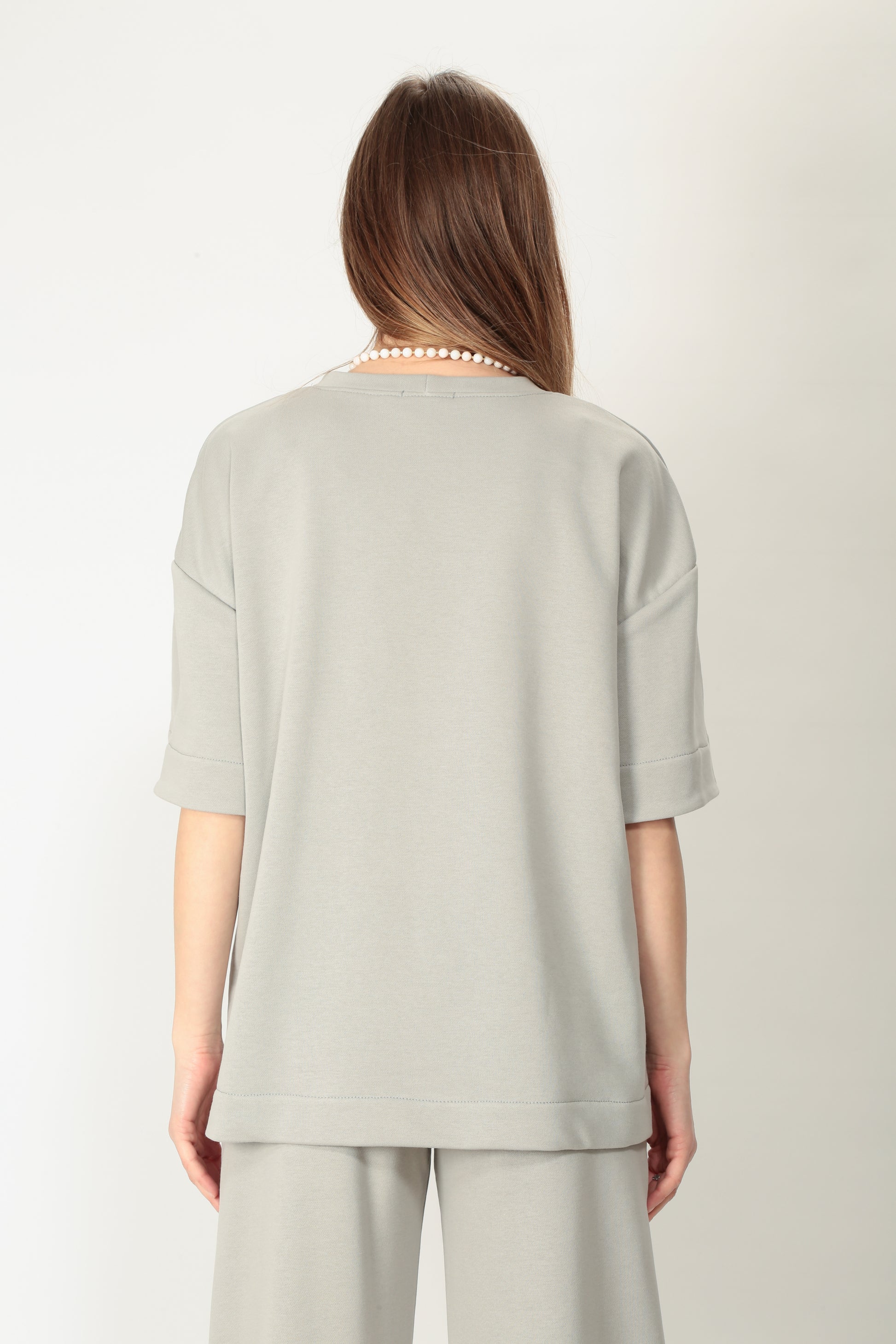 https://admin.shopify.com/store/gulieshop/products/15154426151261#:~:text=https%3A//www.gulieshop.it%20%E2%80%BA%20products%20%E2%80%BA%201978%2Dmaglia%2Din%2Dfelpa%2Dmanica%2Dcorta%2Deleonora%2D1