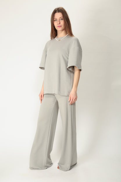https://admin.shopify.com/store/gulieshop/products/15154426282333#:~:text=https%3A//www.gulieshop.it%20%E2%80%BA%20products%20%E2%80%BA%201978%2Dpantalone%2Dampio%2Din%2Dfelpa%2Dlivia%2D1