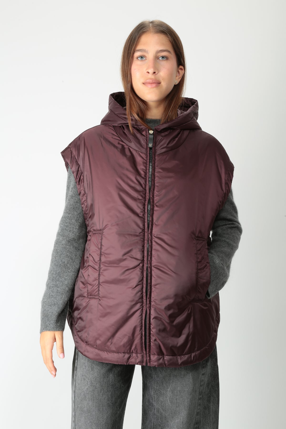 https://www.gulieshop.it/products/maxmara-the-cube-gilet-oversize-mtcambra