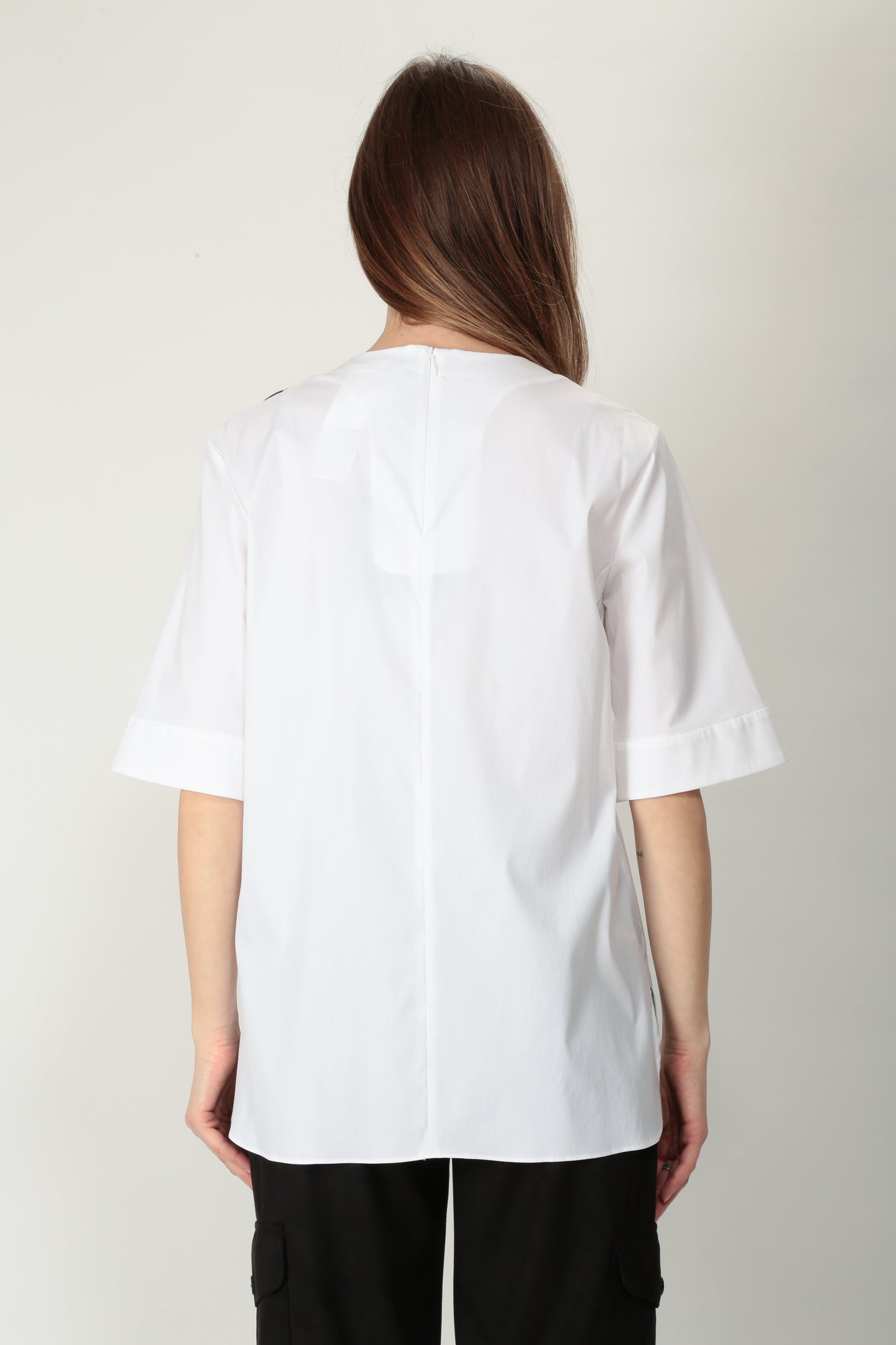 https://admin.shopify.com/store/gulieshop/products/15036214018397#:~:text=https%3A//www.gulieshop.it%20%E2%80%BA%20products%20%E2%80%BA%20s%2Dmaxmara%2Dt%2Dshirt%2Din%2Dpopeline%2Dcon%2Dricamo%2Ddora