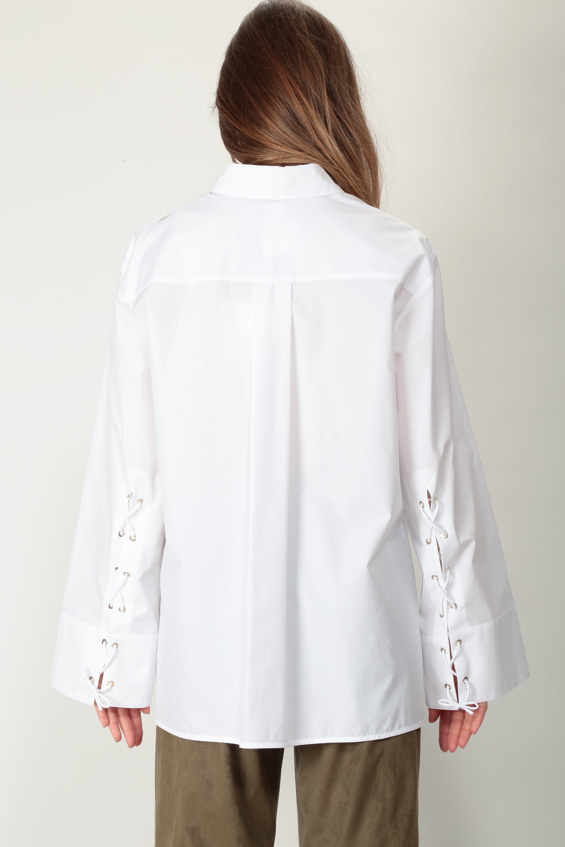 https://admin.shopify.com/store/gulieshop/products/15112699674973#:~:text=https%3A//www.gulieshop.it%20%E2%80%BA%20products%20%E2%80%BA%20s%2Dmaxmara%2Dcamicia%2Din%2Dcotone%2Dmarte