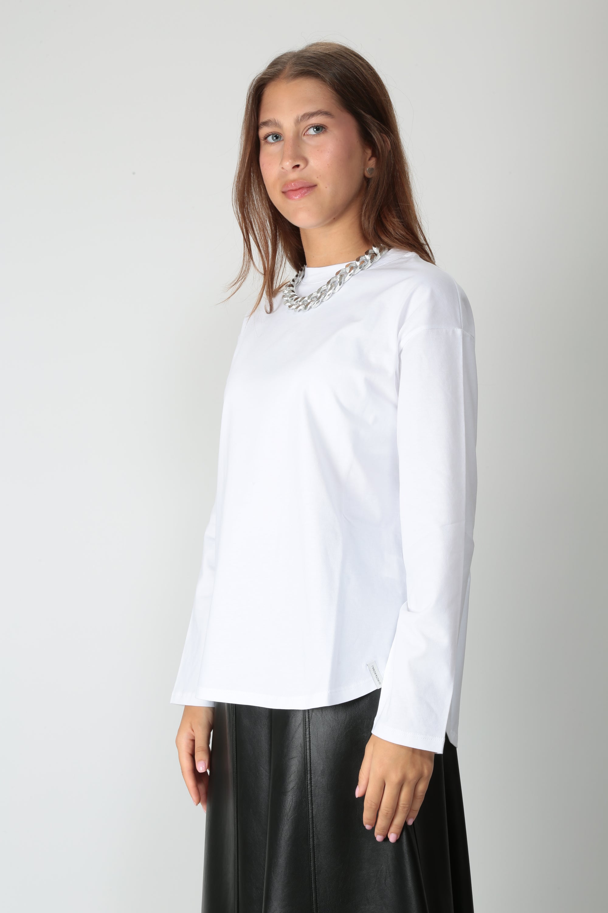 https://admin.shopify.com/store/gulieshop/products/16448338428253#:~:text=https%3A//www.gulieshop.it%20%E2%80%BA%20products%20%E2%80%BA%20jei%2Do%2Dlaboratorio%2Dt%2Dshirt%2Doversize%2D4796