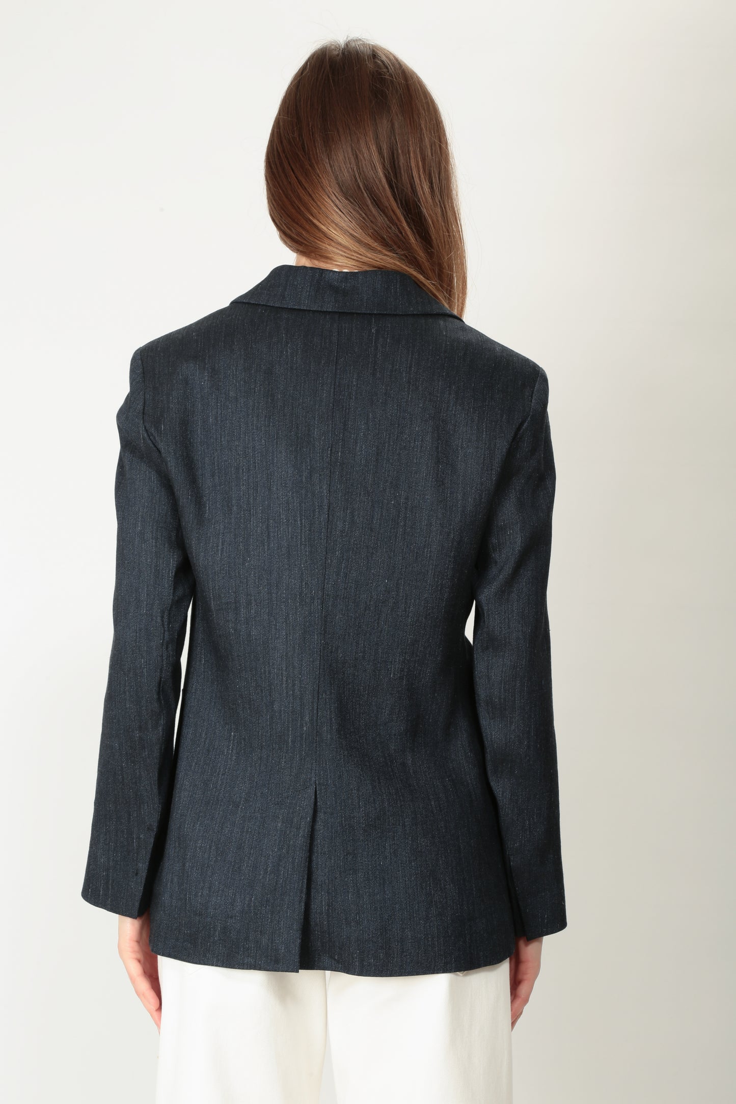 https://admin.shopify.com/store/gulieshop/products/15036214149469#:~:text=https%3A//www.gulieshop.it%20%E2%80%BA%20products%20%E2%80%BA%20s%2Dmaxmara%2Dgiacca%2Dmonopetto%2Deffetto%2Ddenim%2Dderna