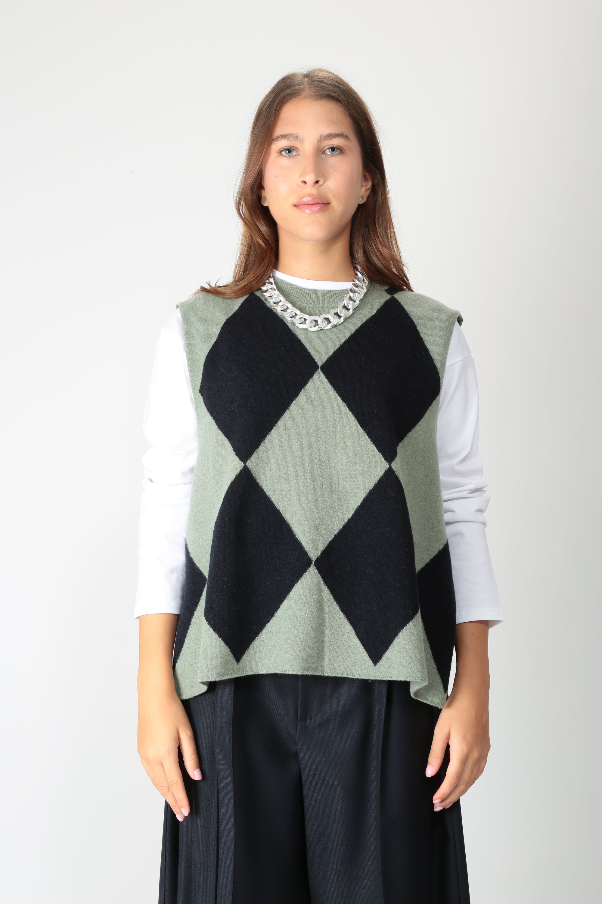 https://admin.shopify.com/store/gulieshop/products/16448339018077#:~:text=https%3A//www.gulieshop.it%20%E2%80%BA%20products%20%E2%80%BA%20jei%2Do%2Dlaboratorio%2Dgilet%2Dmisto%2Dlana%2D4716