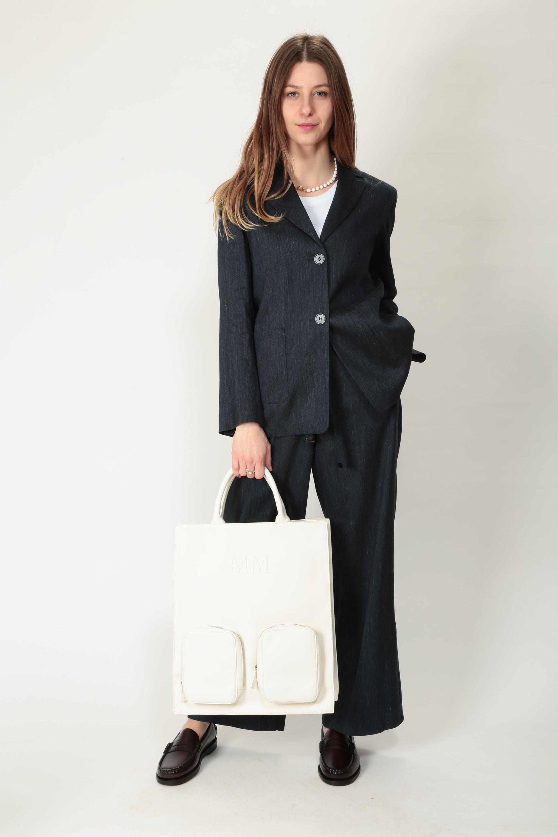 https://admin.shopify.com/store/gulieshop/products/15036214149469#:~:text=https%3A//www.gulieshop.it%20%E2%80%BA%20products%20%E2%80%BA%20s%2Dmaxmara%2Dgiacca%2Dmonopetto%2Deffetto%2Ddenim%2Dderna