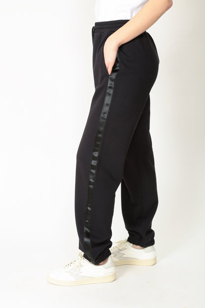https://admin.shopify.com/store/gulieshop/products/15036208382301#:~:text=https%3A//www.gulieshop.it%20%E2%80%BA%20products%20%E2%80%BA%20maxmara%2Dmm%2Dpantalone%2Djogger%2Ddudy