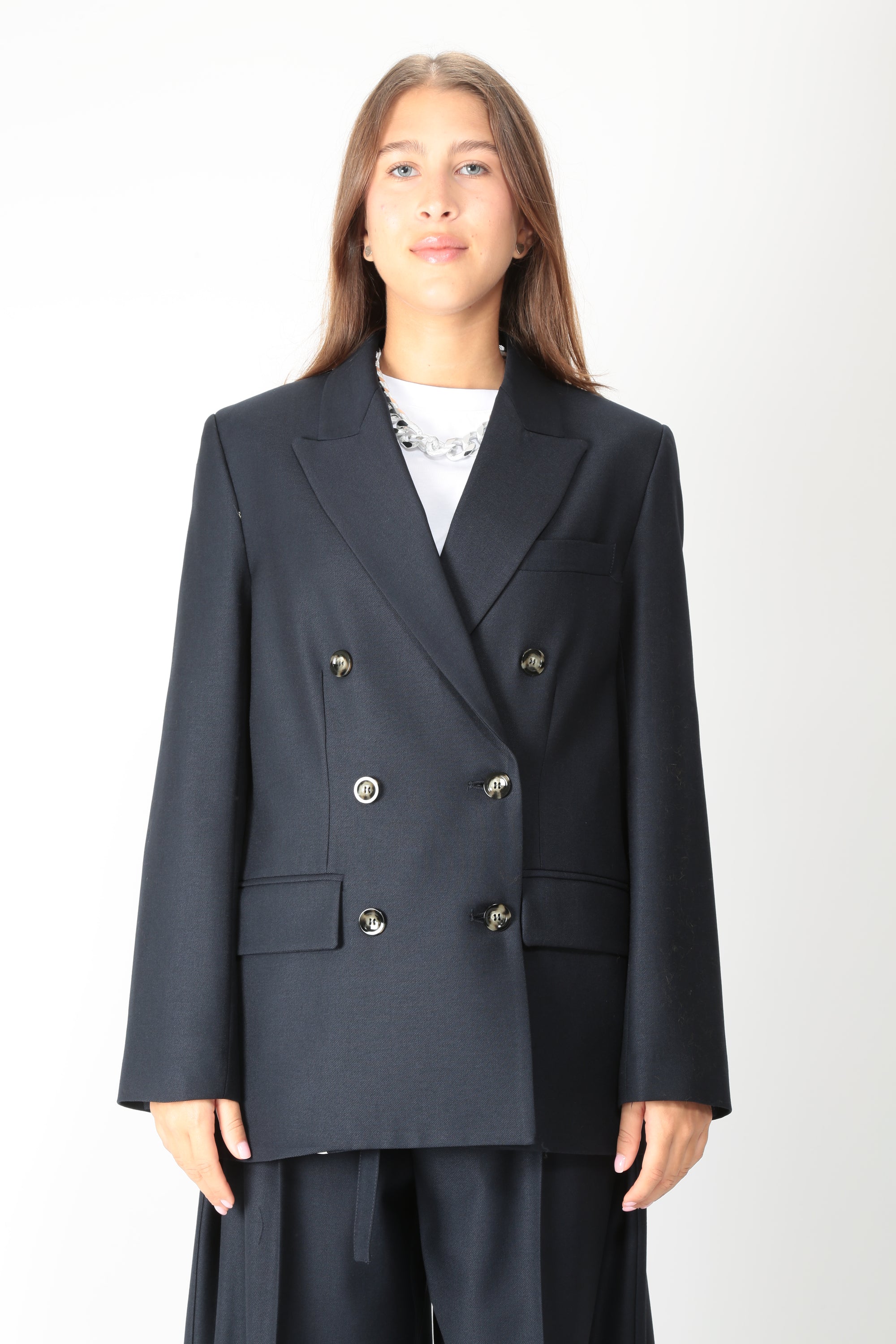https://admin.shopify.com/store/gulieshop/products/16416816988509#:~:text=https%3A//www.gulieshop.it%20%E2%80%BA%20products%20%E2%80%BA%20solotre%2Dgiacca%2Ddoppiopetto%2Dm1ac0042