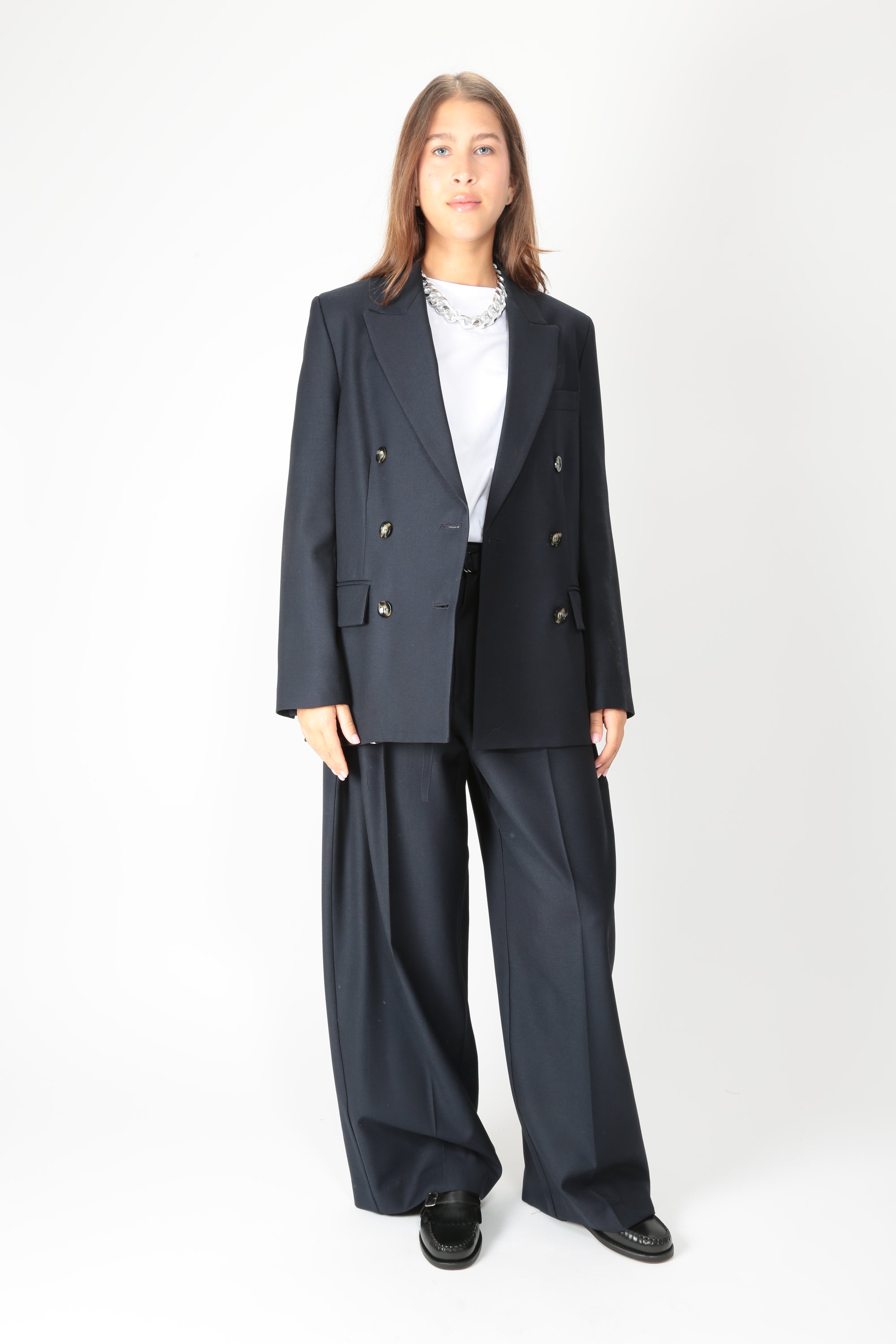 https://admin.shopify.com/store/gulieshop/products/16416816988509#:~:text=https%3A//www.gulieshop.it%20%E2%80%BA%20products%20%E2%80%BA%20solotre%2Dgiacca%2Ddoppiopetto%2Dm1ac0042