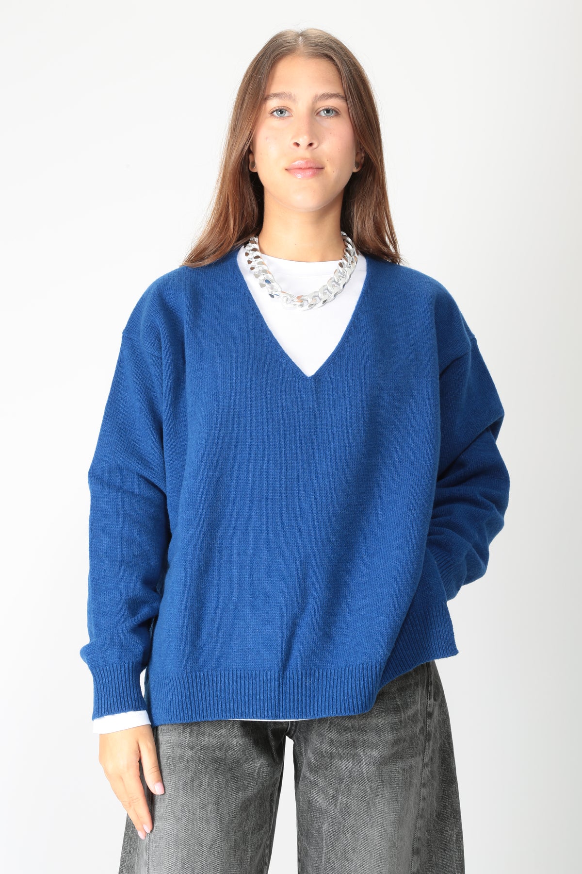 https://admin.shopify.com/store/gulieshop/products/16448339837277#:~:text=https%3A//www.gulieshop.it%20%E2%80%BA%20products%20%E2%80%BA%20jei%2Do%2Dlaboratorio%2Dmaglia%2Dscollo%2Da%2Dv%2D4721