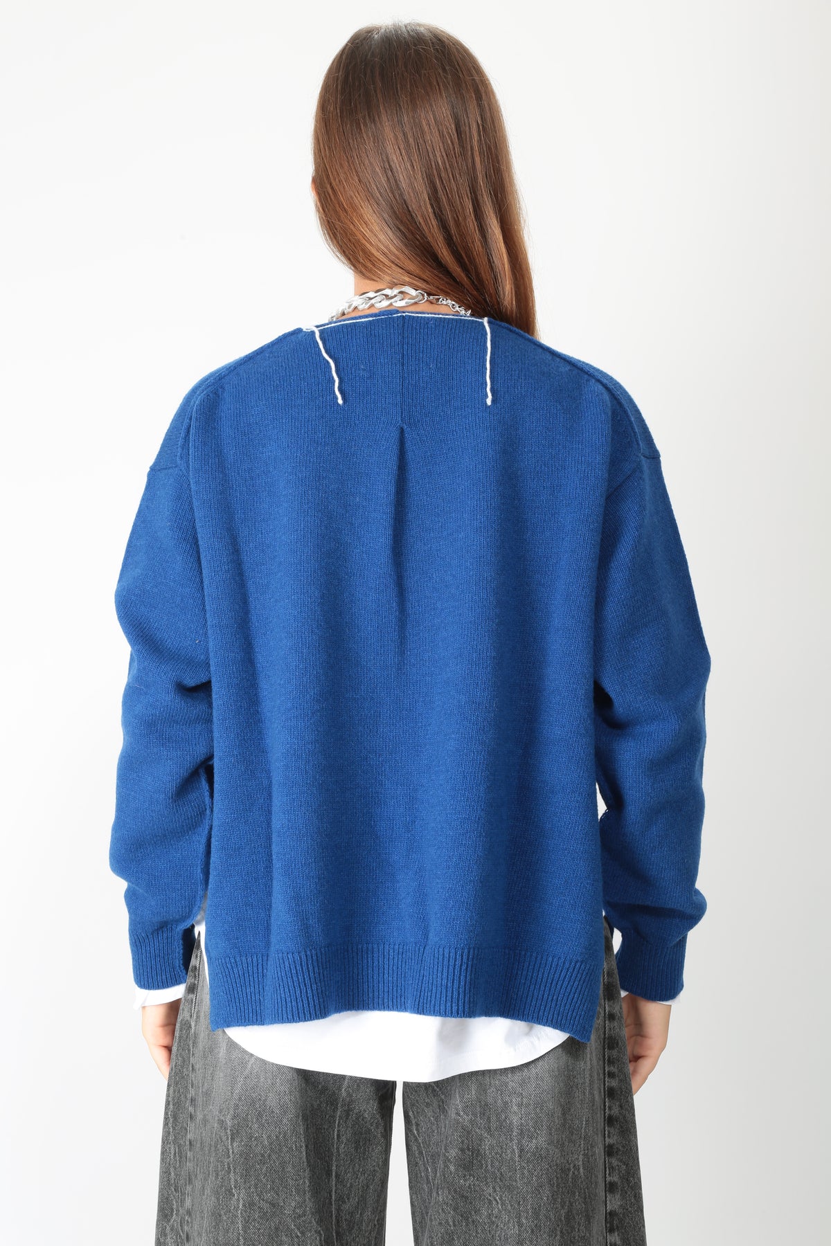 https://admin.shopify.com/store/gulieshop/products/16448339837277#:~:text=https%3A//www.gulieshop.it%20%E2%80%BA%20products%20%E2%80%BA%20jei%2Do%2Dlaboratorio%2Dmaglia%2Dscollo%2Da%2Dv%2D4721