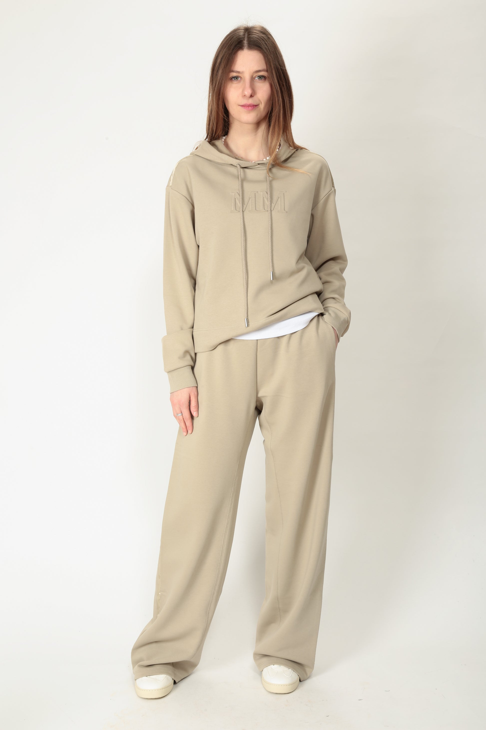 https://admin.shopify.com/store/gulieshop/products/15239507870045#:~:text=https%3A//www.gulieshop.it%20%E2%80%BA%20products%20%E2%80%BA%20maxmara%2Dmm%2Dpantalone%2Dmapio%2Din%2Dfelpa%2Dveles