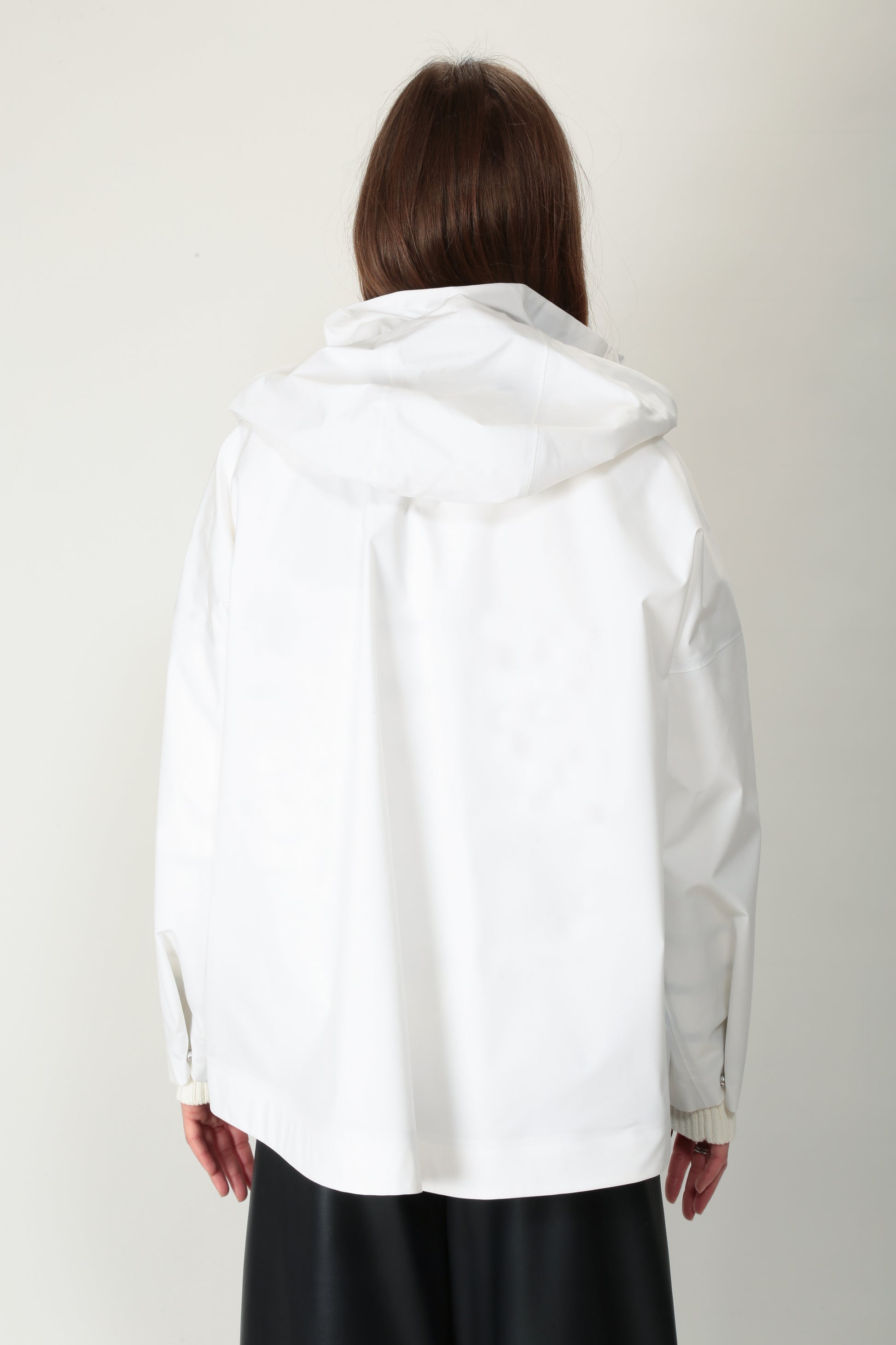 https://admin.shopify.com/store/gulieshop/products/15239507935581#:~:text=https%3A//www.gulieshop.it%20%E2%80%BA%20products%20%E2%80%BA%20maxmara%2Dmm%2Dgiacca%2Din%2Dtela%2Dtecnica%2Dpreston