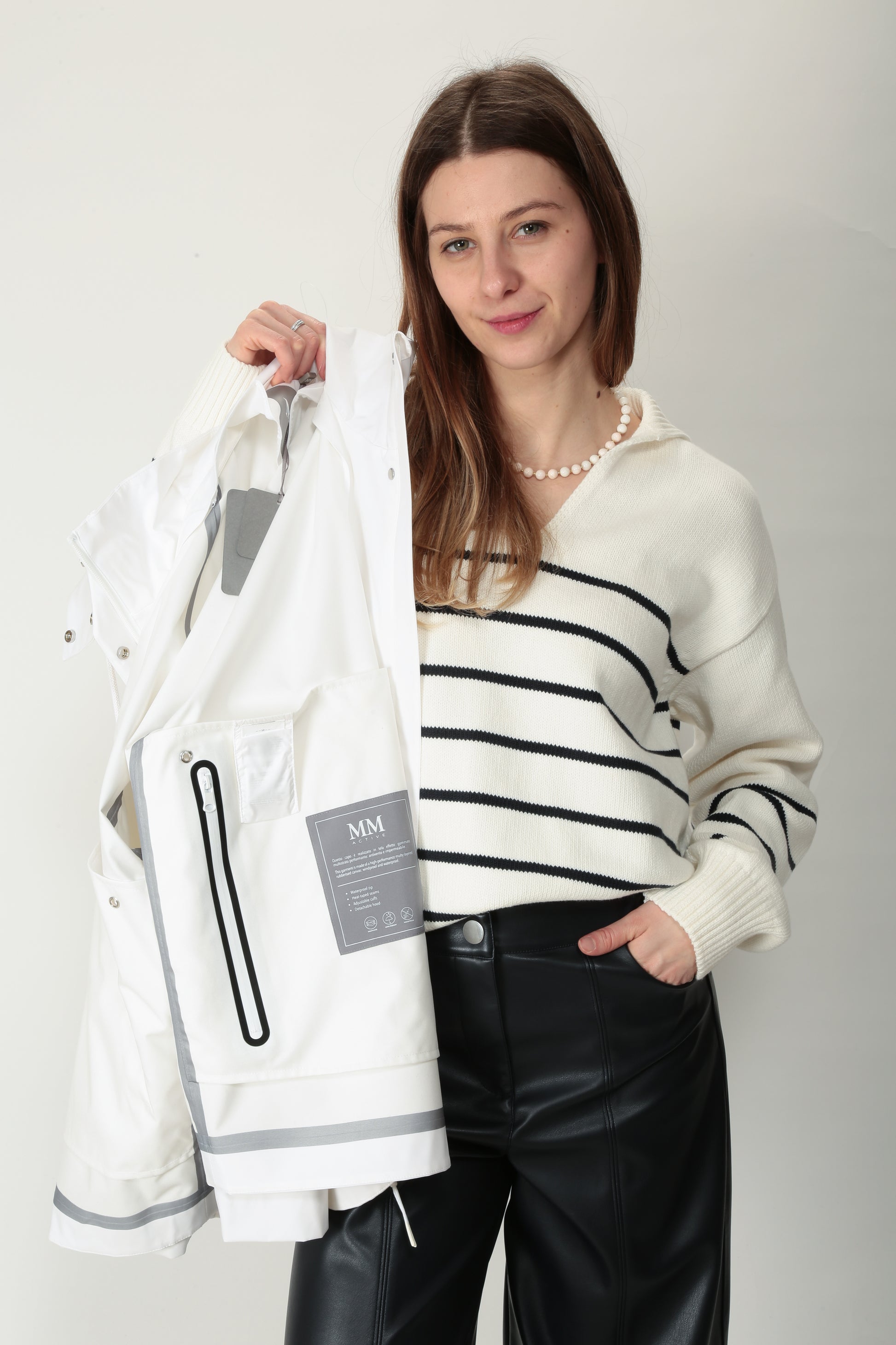 https://admin.shopify.com/store/gulieshop/products/15239507935581#:~:text=https%3A//www.gulieshop.it%20%E2%80%BA%20products%20%E2%80%BA%20maxmara%2Dmm%2Dgiacca%2Din%2Dtela%2Dtecnica%2Dpreston