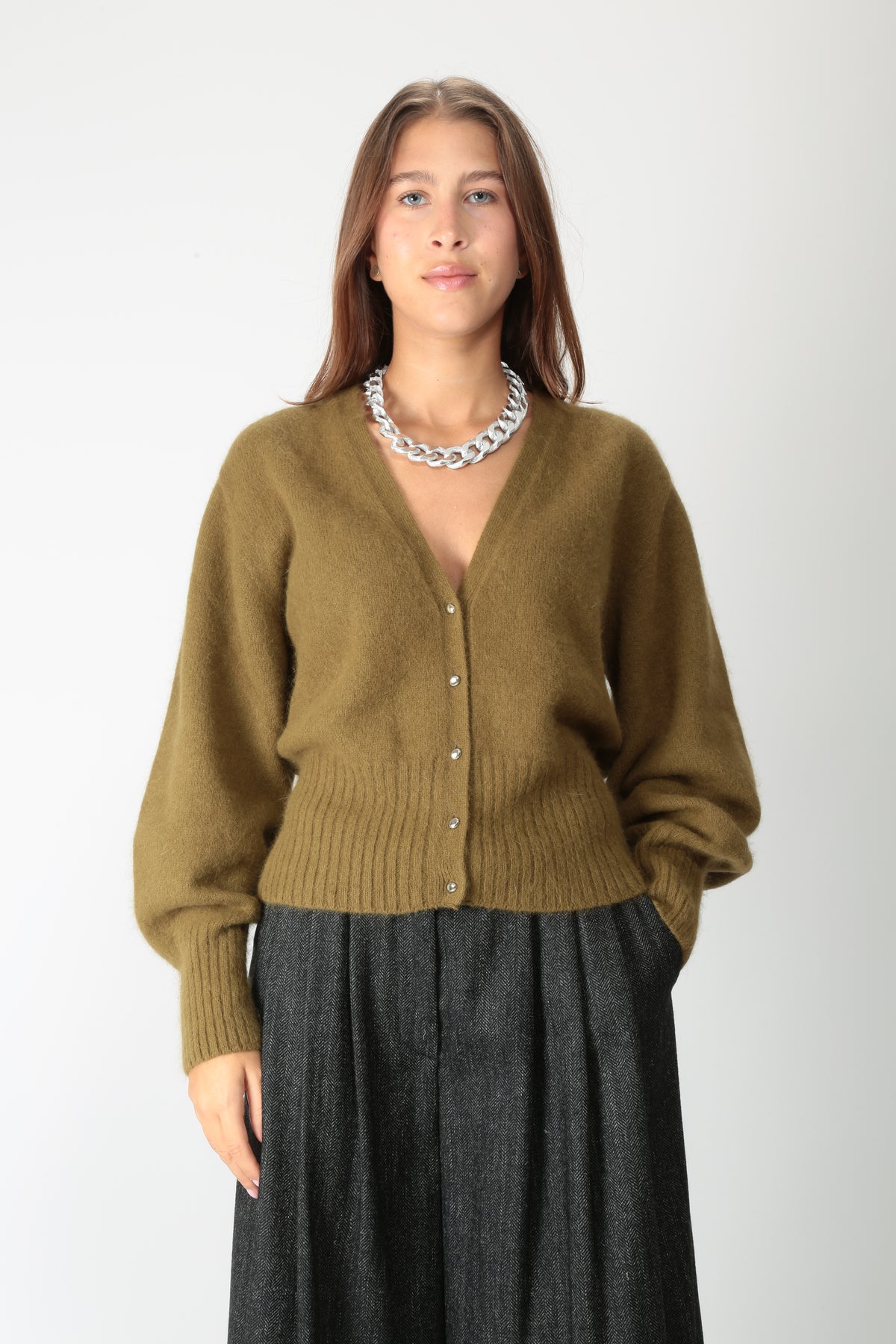 https://admin.shopify.com/store/gulieshop/products/16416817152349#:~:text=https%3A//www.gulieshop.it%20%E2%80%BA%20products%20%E2%80%BA%20solotre%2Dcardigan%2Din%2Dmisto%2Dangora%2Dm3ac0026