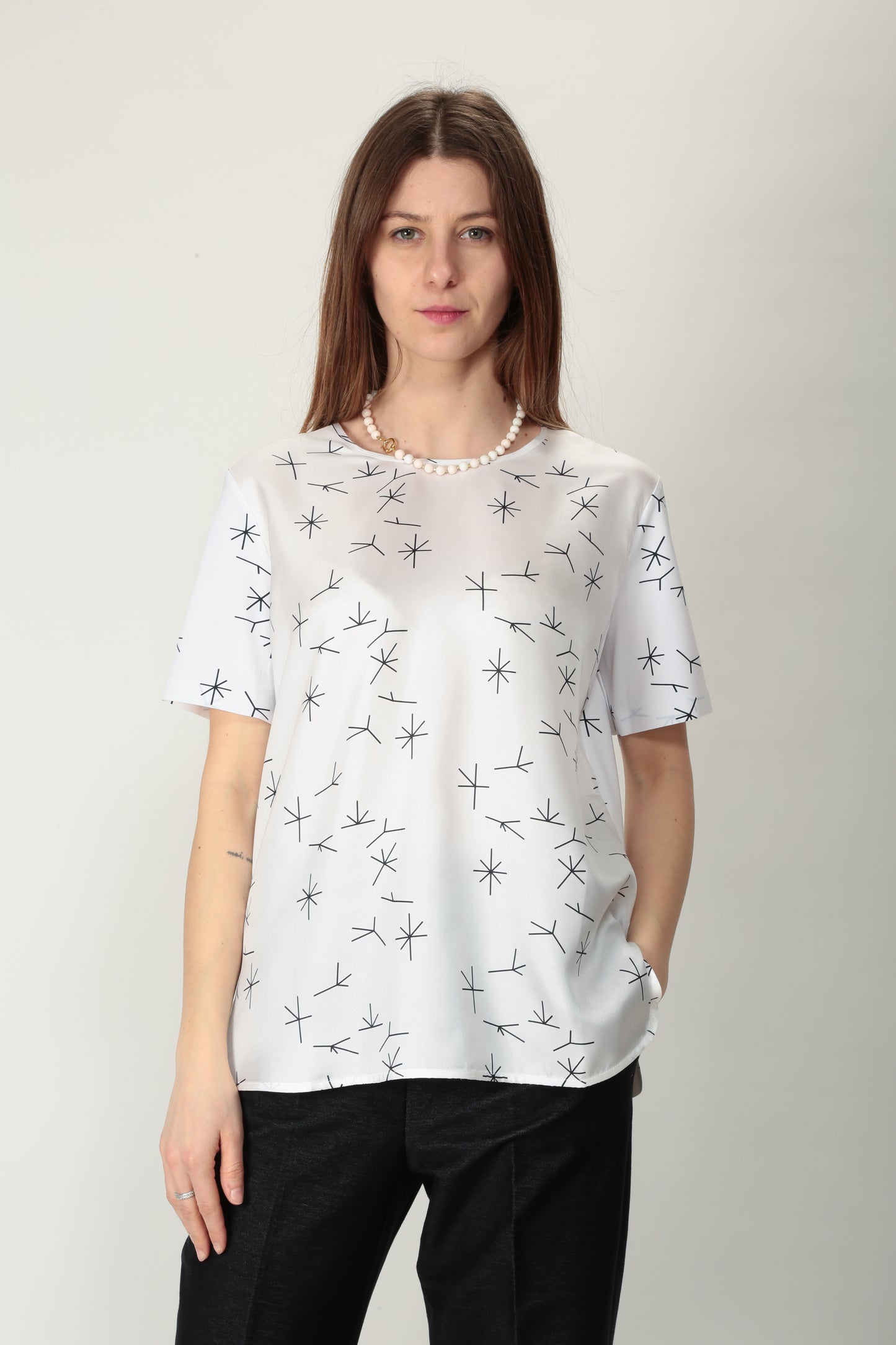 https://admin.shopify.com/store/gulieshop/products/15239507804509#:~:text=https%3A//www.gulieshop.it%20%E2%80%BA%20products%20%E2%80%BA%20maxmara%2Dmm%2Dt%2Dshirt%2Dmisto%2Dseta%2Dlina