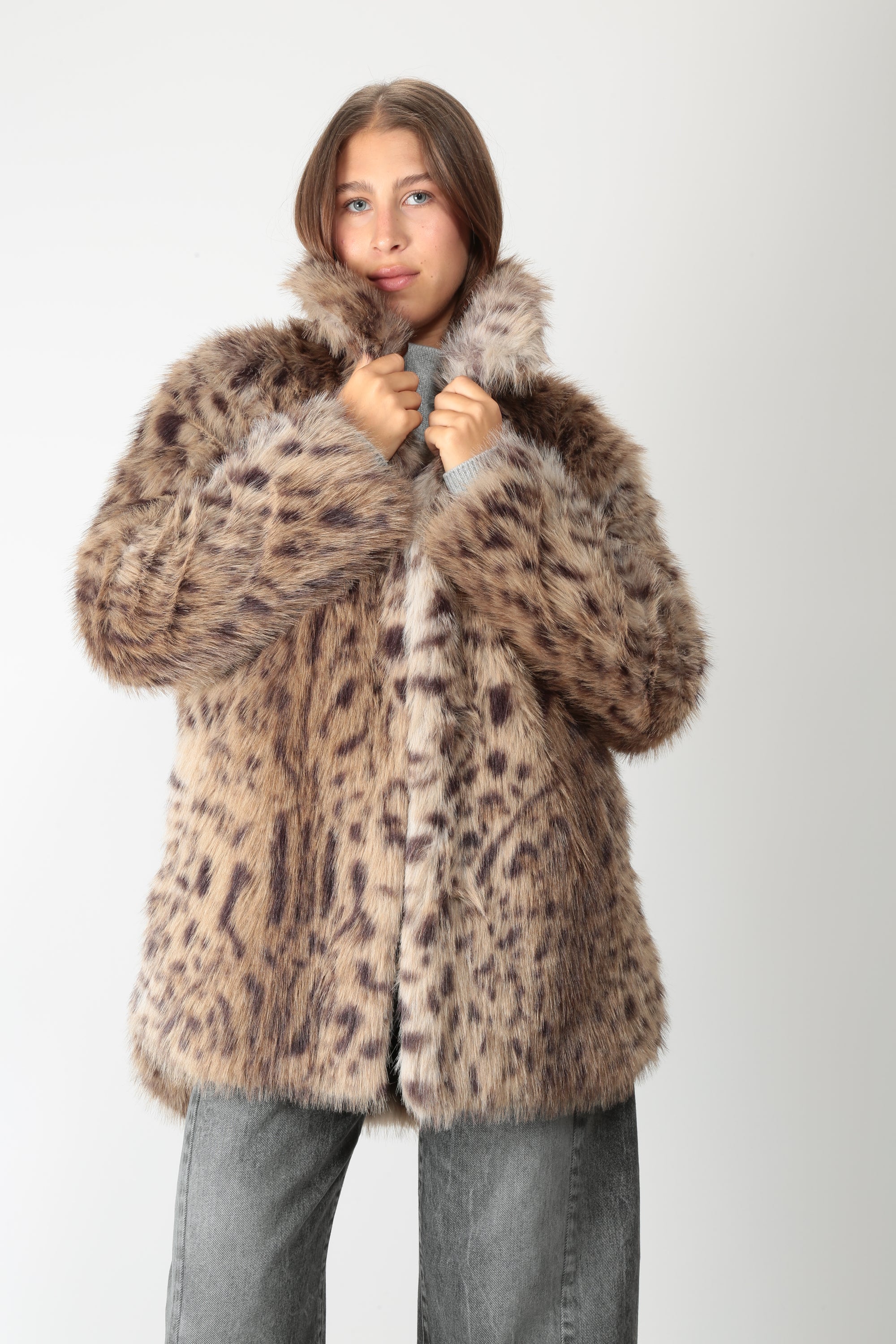 https://admin.shopify.com/store/gulieshop/products/16437553430877