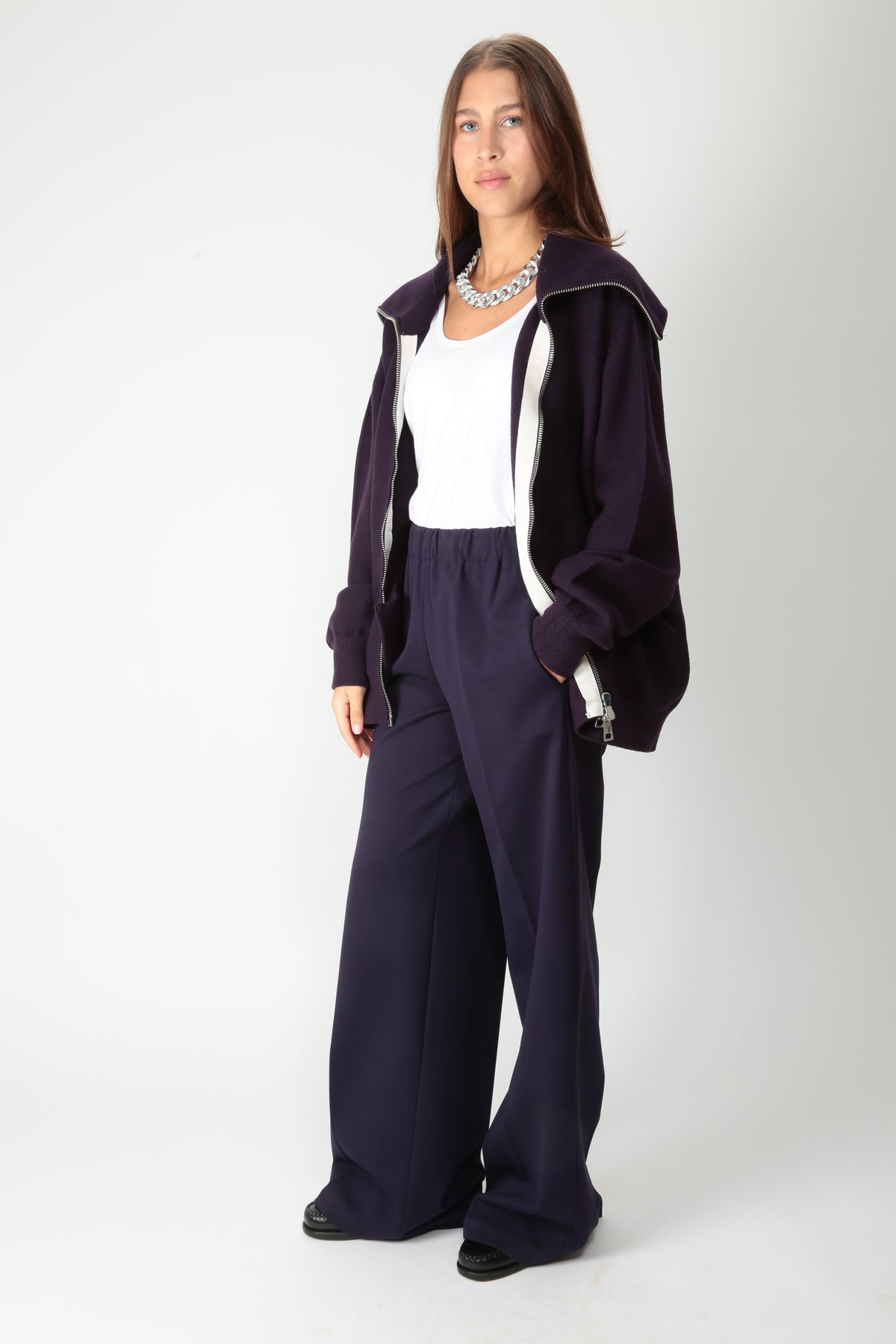 https://admin.shopify.com/store/gulieshop/products/16437546418525