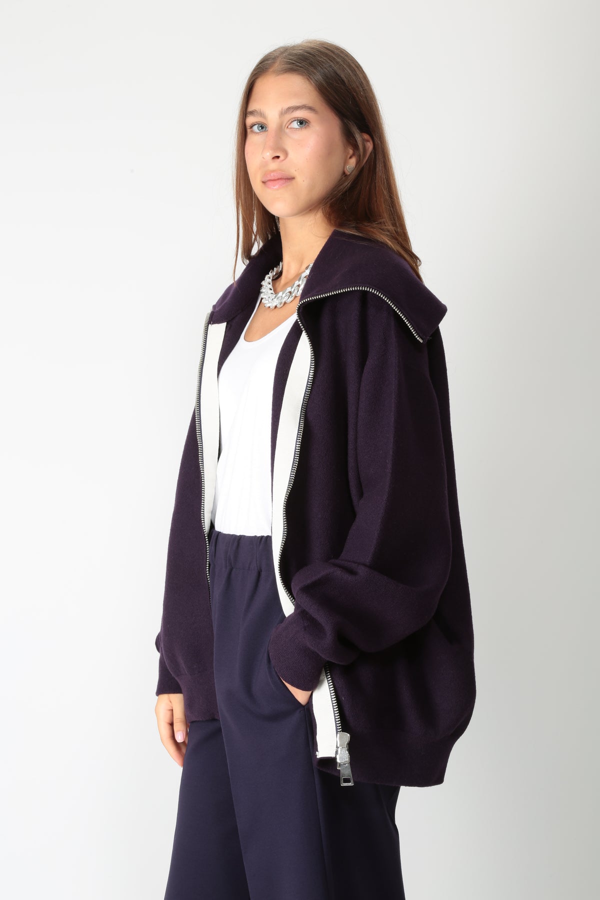 https://admin.shopify.com/store/gulieshop/products/16437546418525