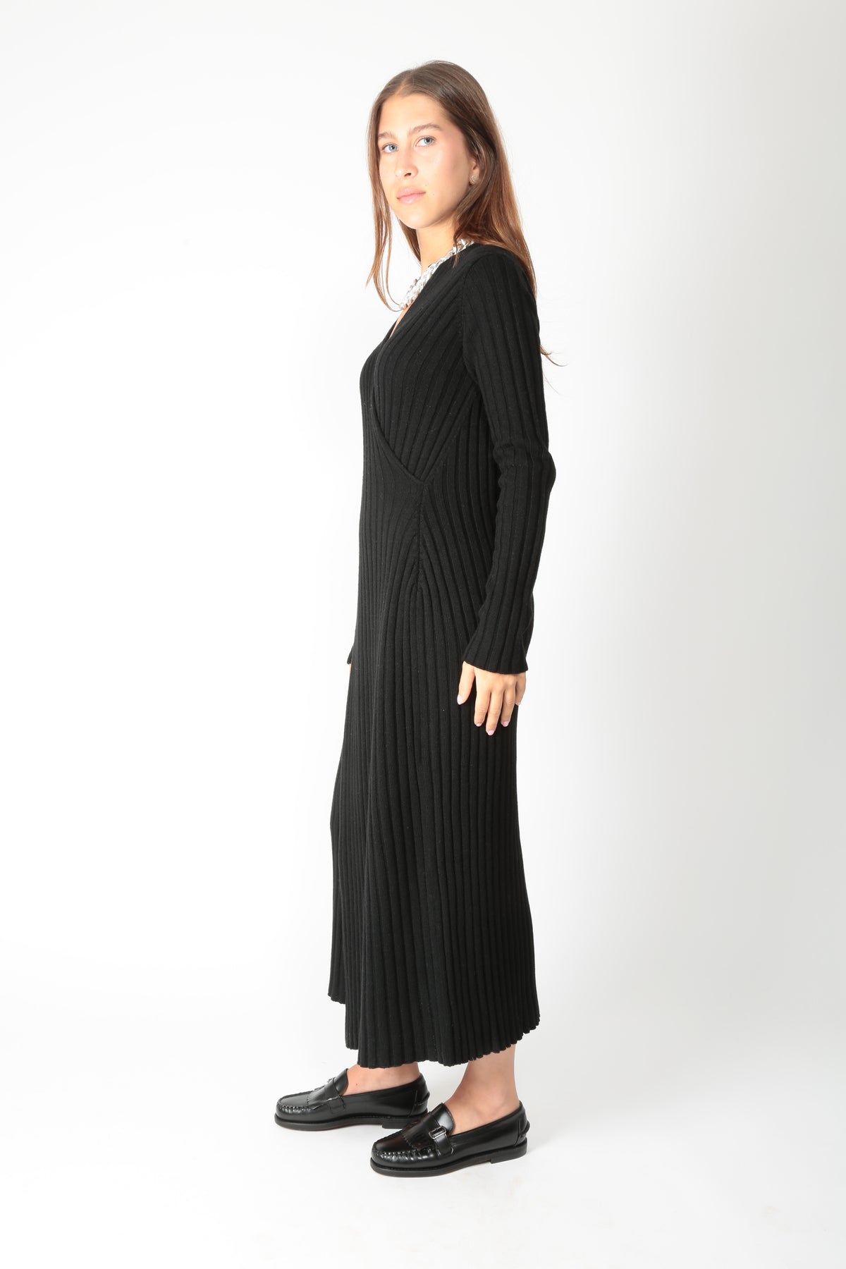 https://admin.shopify.com/store/gulieshop/products/16437553365341
