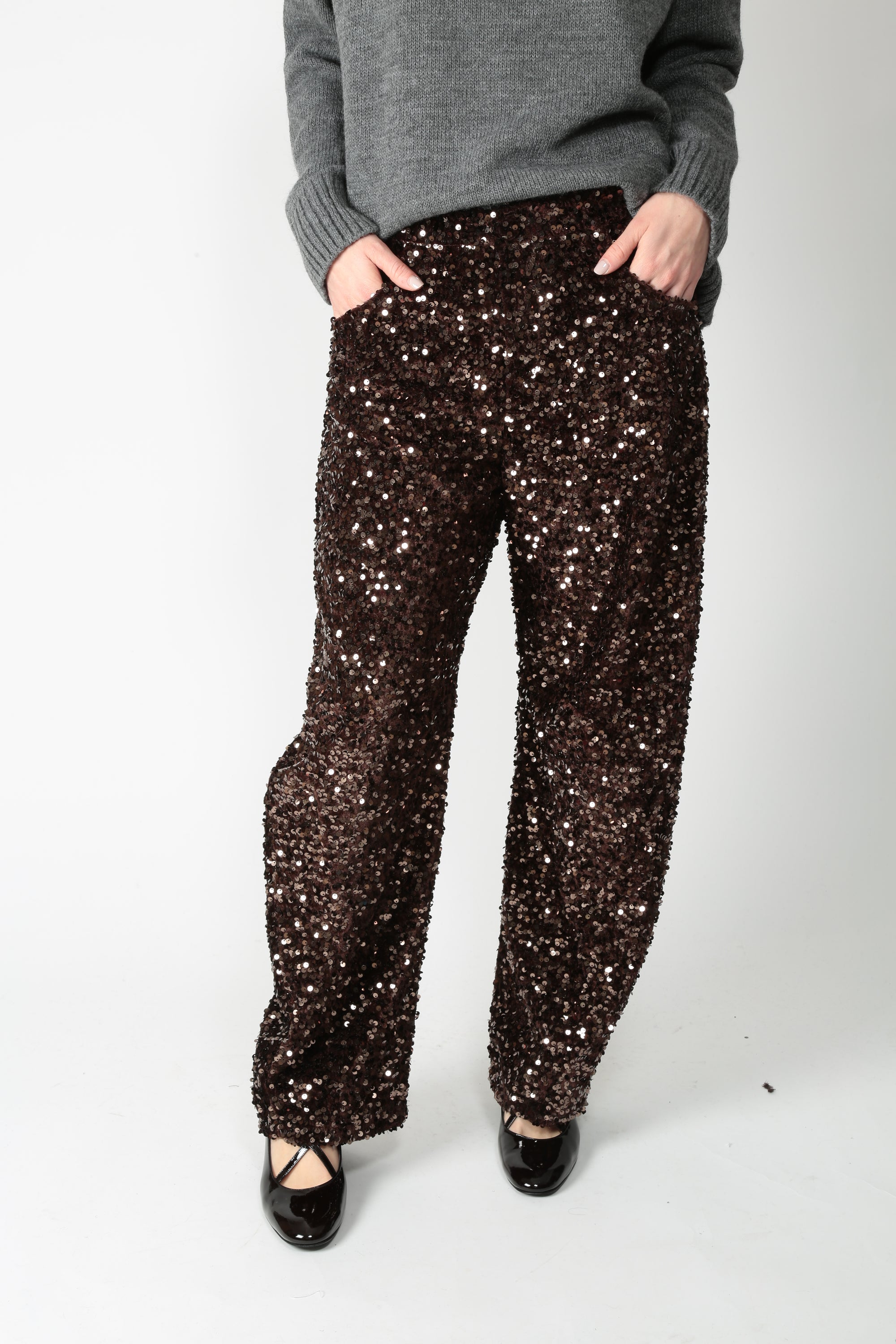 https://admin.shopify.com/store/gulieshop/products/15807463227741#:~:text=https%3A//www.gulieshop.it%20%E2%80%BA%20products%20%E2%80%BA%20tensione%2Din%2Dpantalone%2Din%2Dpaillettes%2Dw25pc72