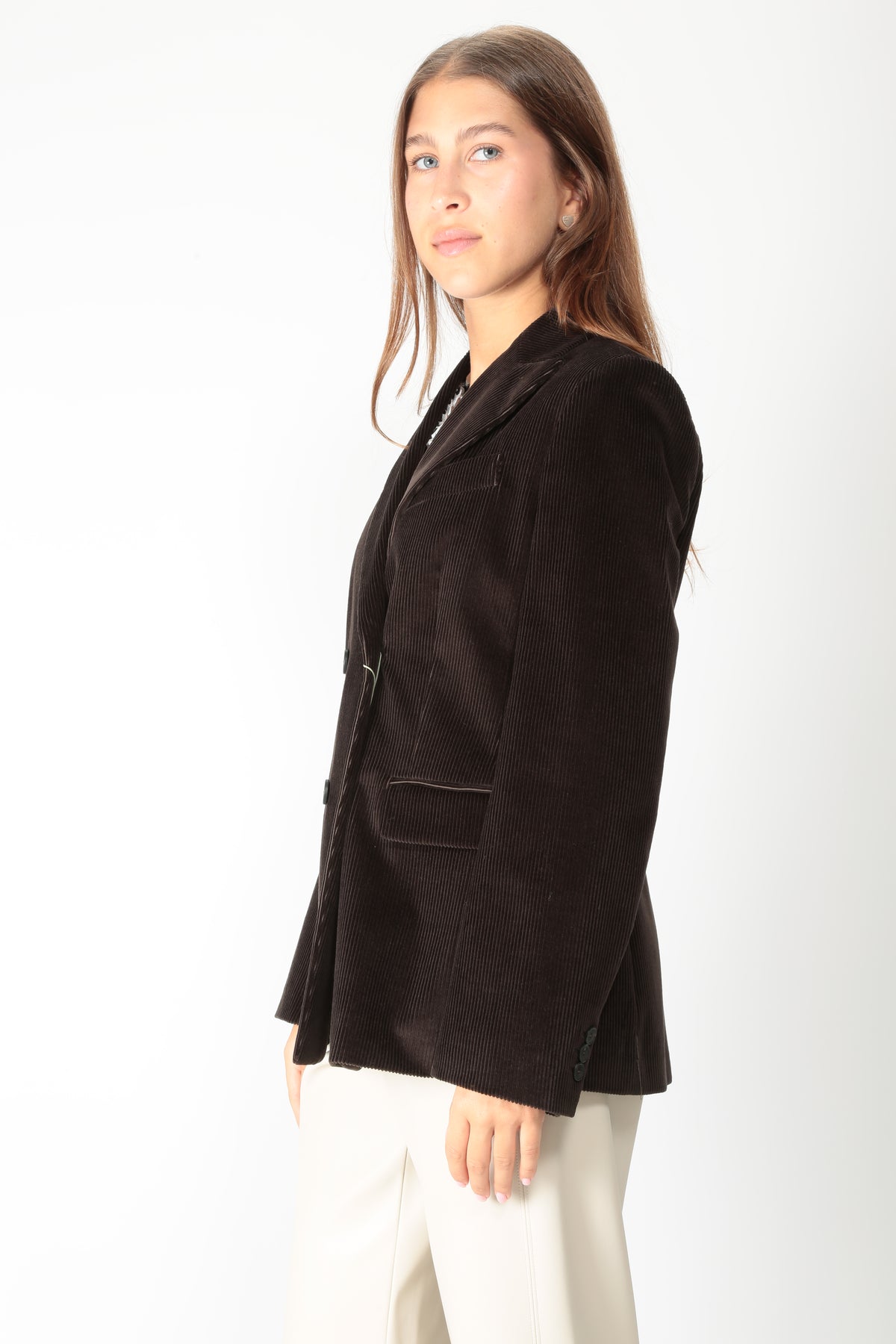 https://admin.shopify.com/store/gulieshop/products/16478647419229#:~:text=https%3A//www.gulieshop.it%20%E2%80%BA%20products%20%E2%80%BA%20maxmara%2Dweekend%2Dgiacca%2Din%2Dvelluto%2Da%2Dcoste%2Dwkdkatanga