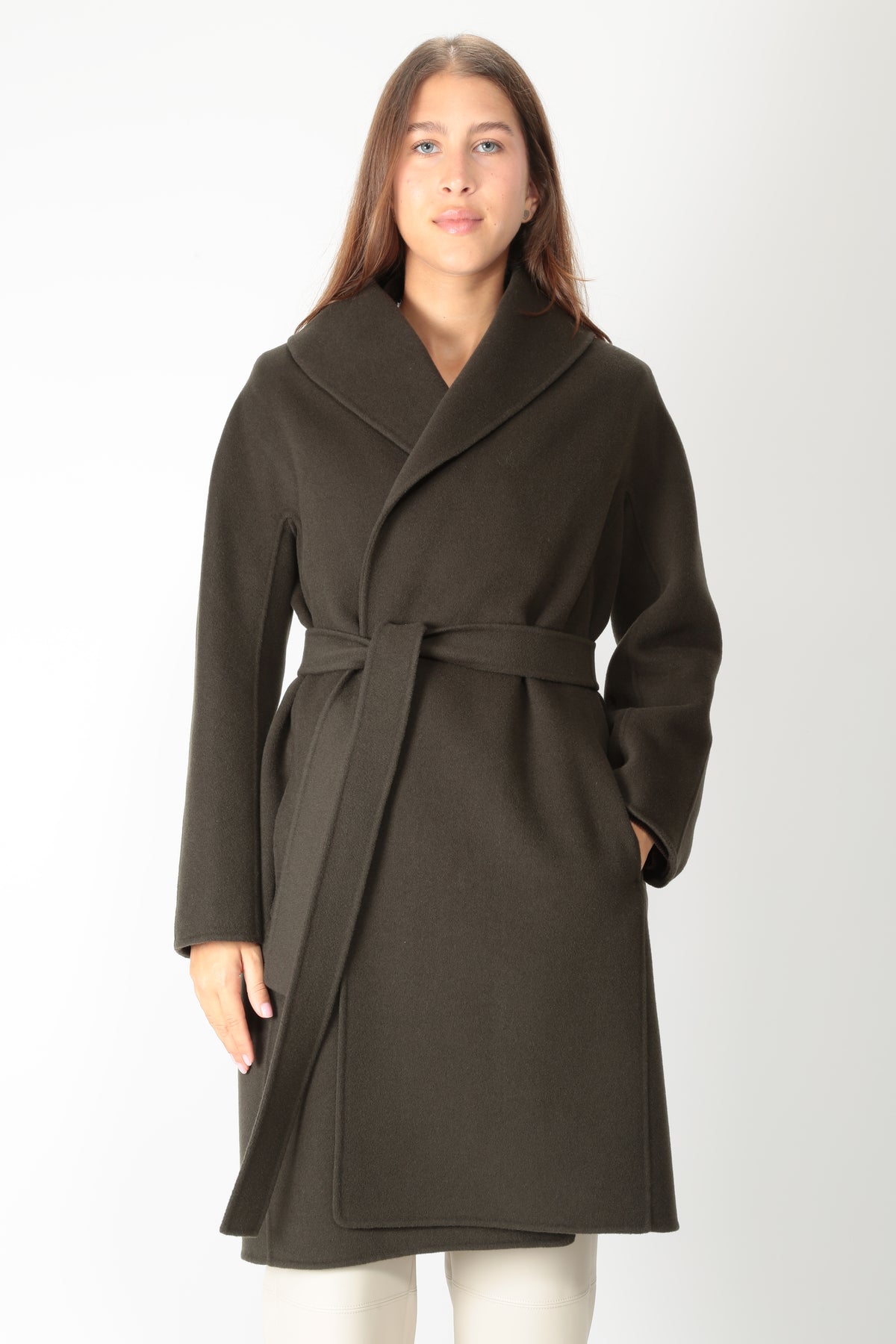 https://admin.shopify.com/store/gulieshop/products/16409288933725#:~:text=https%3A//www.gulieshop.it%20%E2%80%BA%20products%20%E2%80%BA%20s%2Dmaxmara%2Dcappotto%2Da%2Dvestaglia%2Dmessi