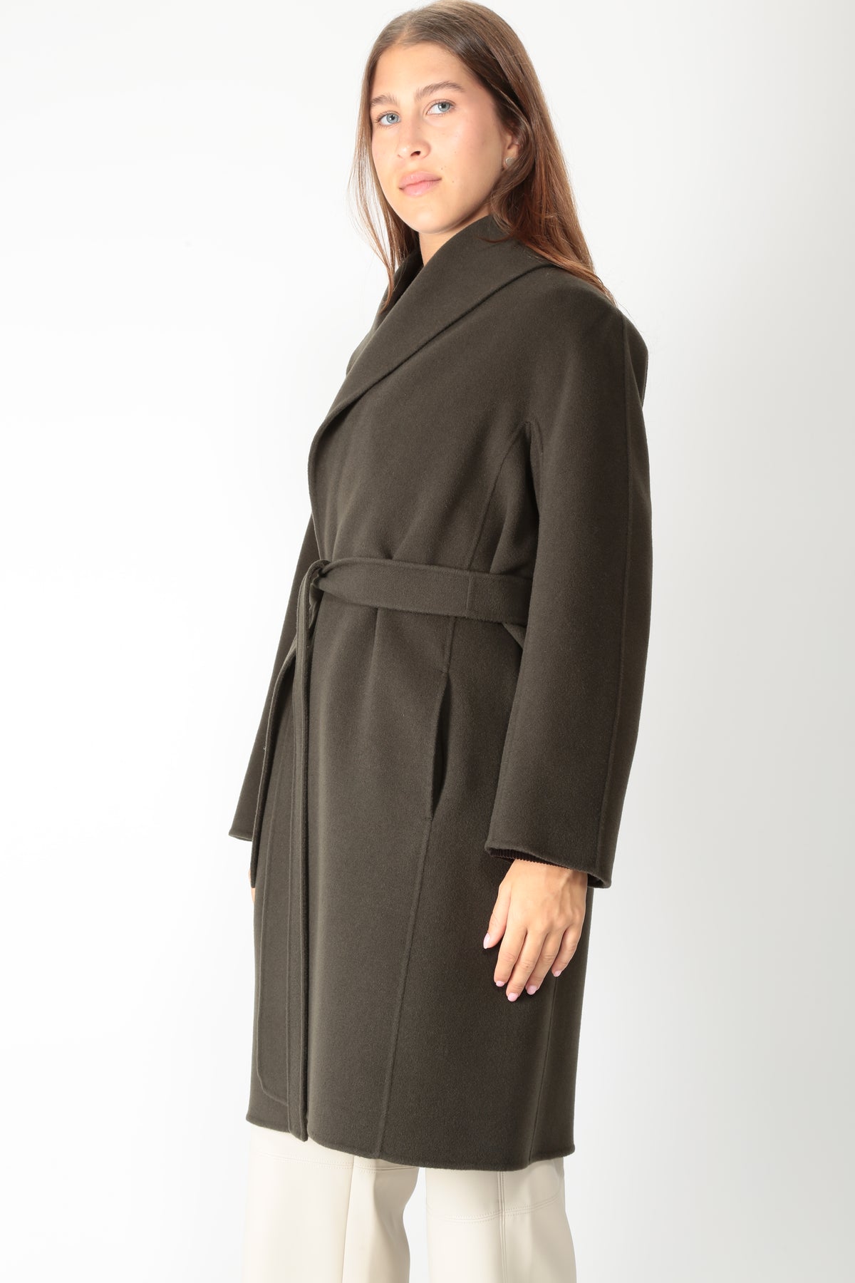 https://admin.shopify.com/store/gulieshop/products/16409288933725#:~:text=https%3A//www.gulieshop.it%20%E2%80%BA%20products%20%E2%80%BA%20s%2Dmaxmara%2Dcappotto%2Da%2Dvestaglia%2Dmessi