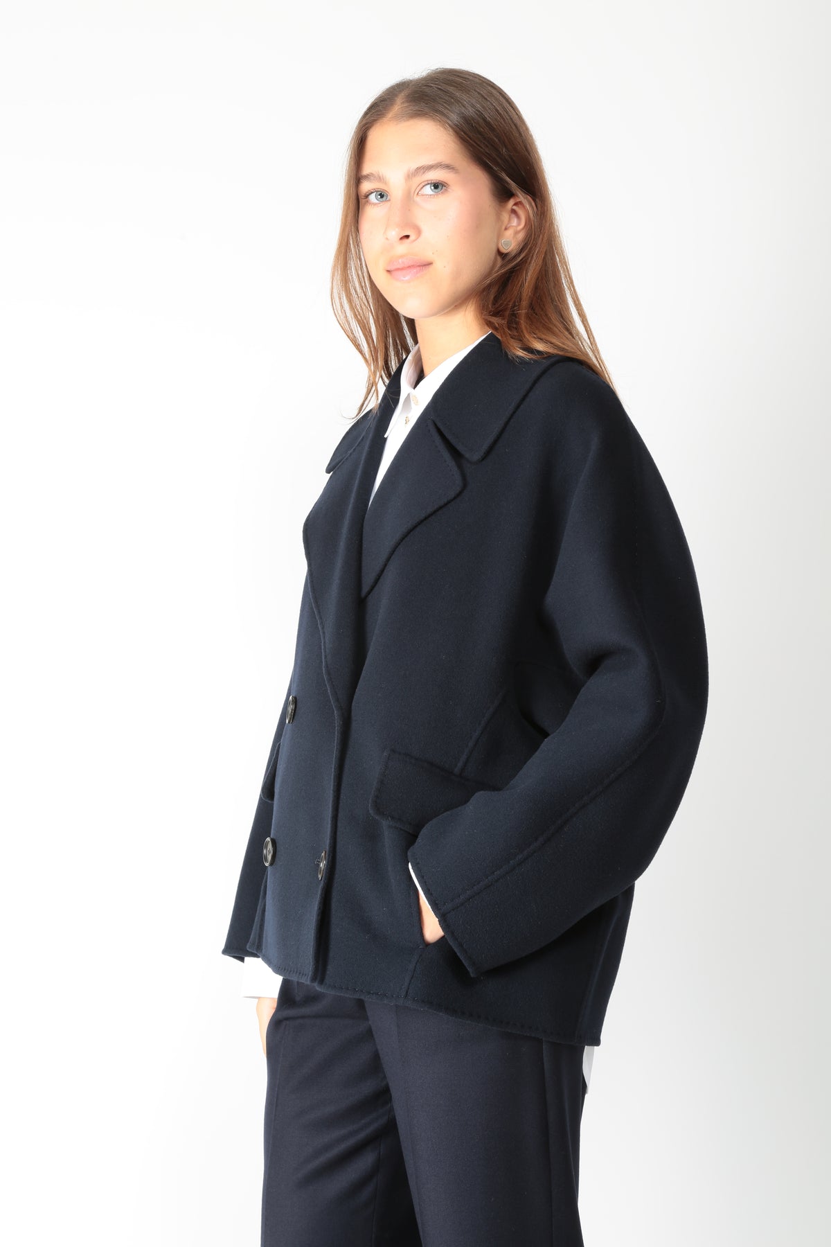 https://admin.shopify.com/store/gulieshop/products/16409288704349#:~:text=https%3A//www.gulieshop.it%20%E2%80%BA%20products%20%E2%80%BA%20s%2Dmaxmara%2Dcaban%2Ddoppiopetto%2Dsmmadele