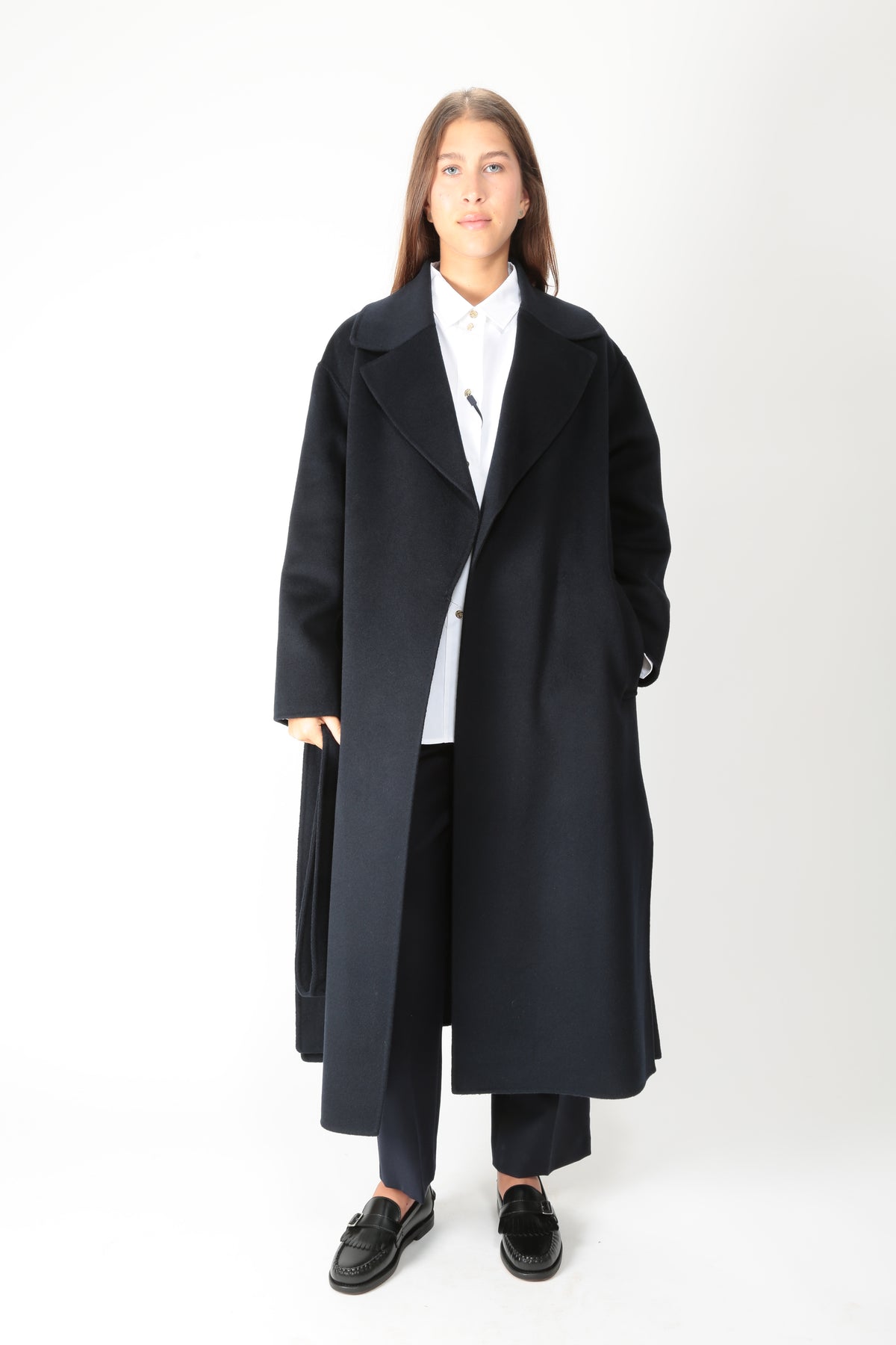 https://admin.shopify.com/store/gulieshop/products/16409289425245#:~:text=https%3A//www.gulieshop.it%20%E2%80%BA%20products%20%E2%80%BA%20s%2Dmaxmara%2Dcappotto%2Dlungo%2Da%2Dvestaglia%2Dsmmcarisma