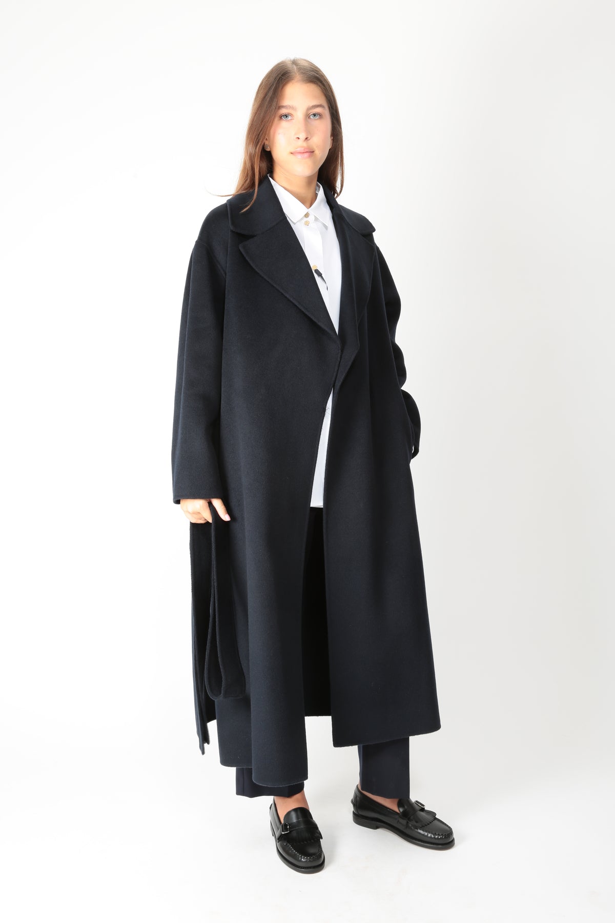 https://admin.shopify.com/store/gulieshop/products/16409289425245#:~:text=https%3A//www.gulieshop.it%20%E2%80%BA%20products%20%E2%80%BA%20s%2Dmaxmara%2Dcappotto%2Dlungo%2Da%2Dvestaglia%2Dsmmcarisma