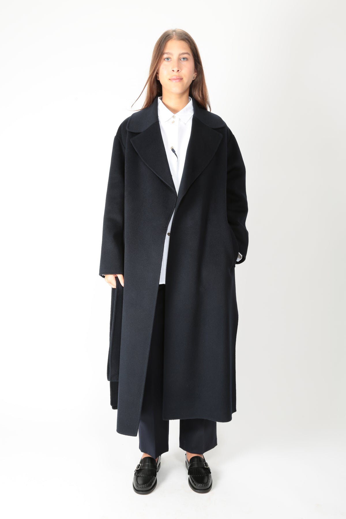 https://admin.shopify.com/store/gulieshop/products/16409289425245#:~:text=https%3A//www.gulieshop.it%20%E2%80%BA%20products%20%E2%80%BA%20s%2Dmaxmara%2Dcappotto%2Dlungo%2Da%2Dvestaglia%2Dsmmcarisma